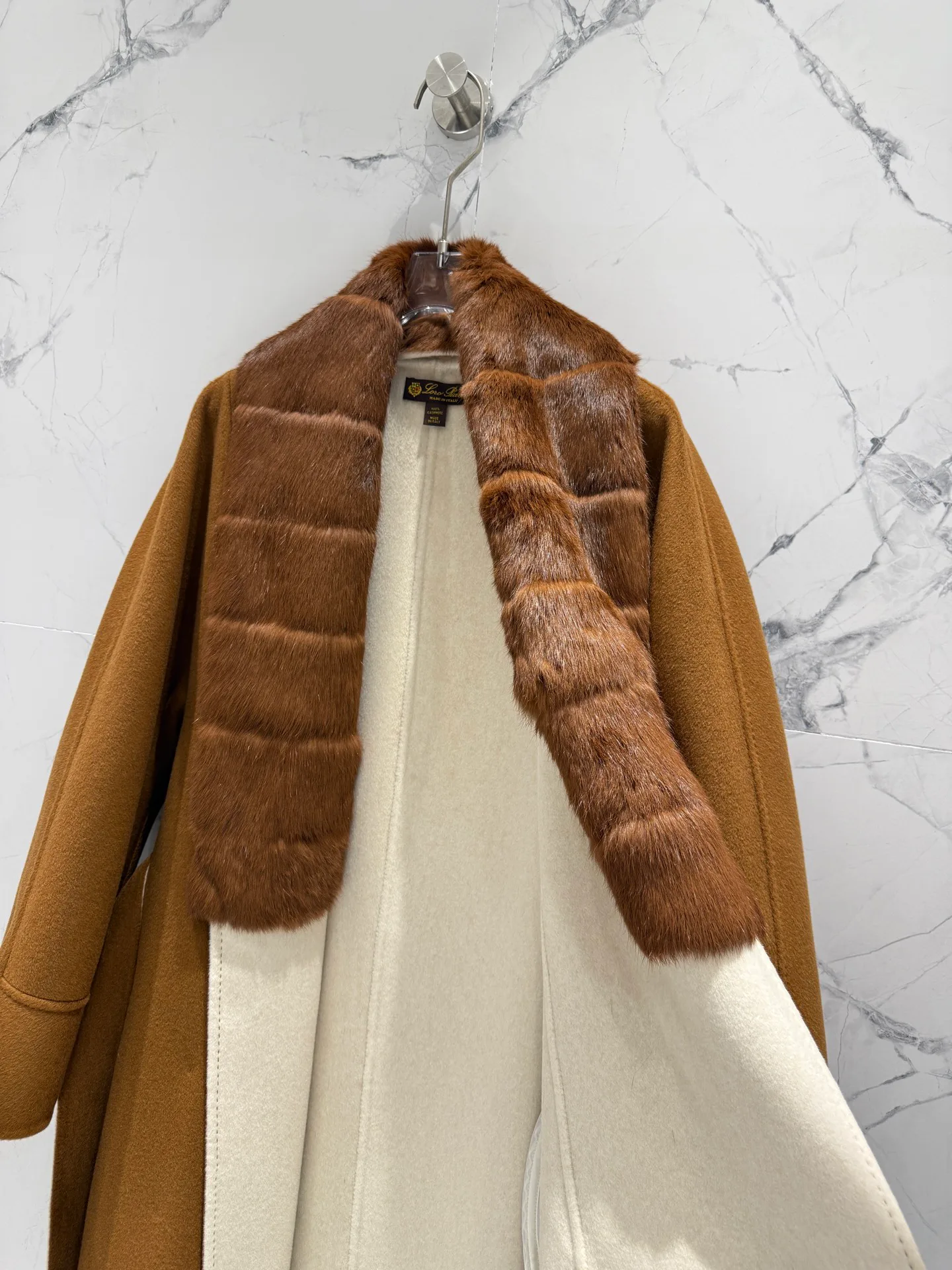 Пальто Женские Loro Piana 18872840