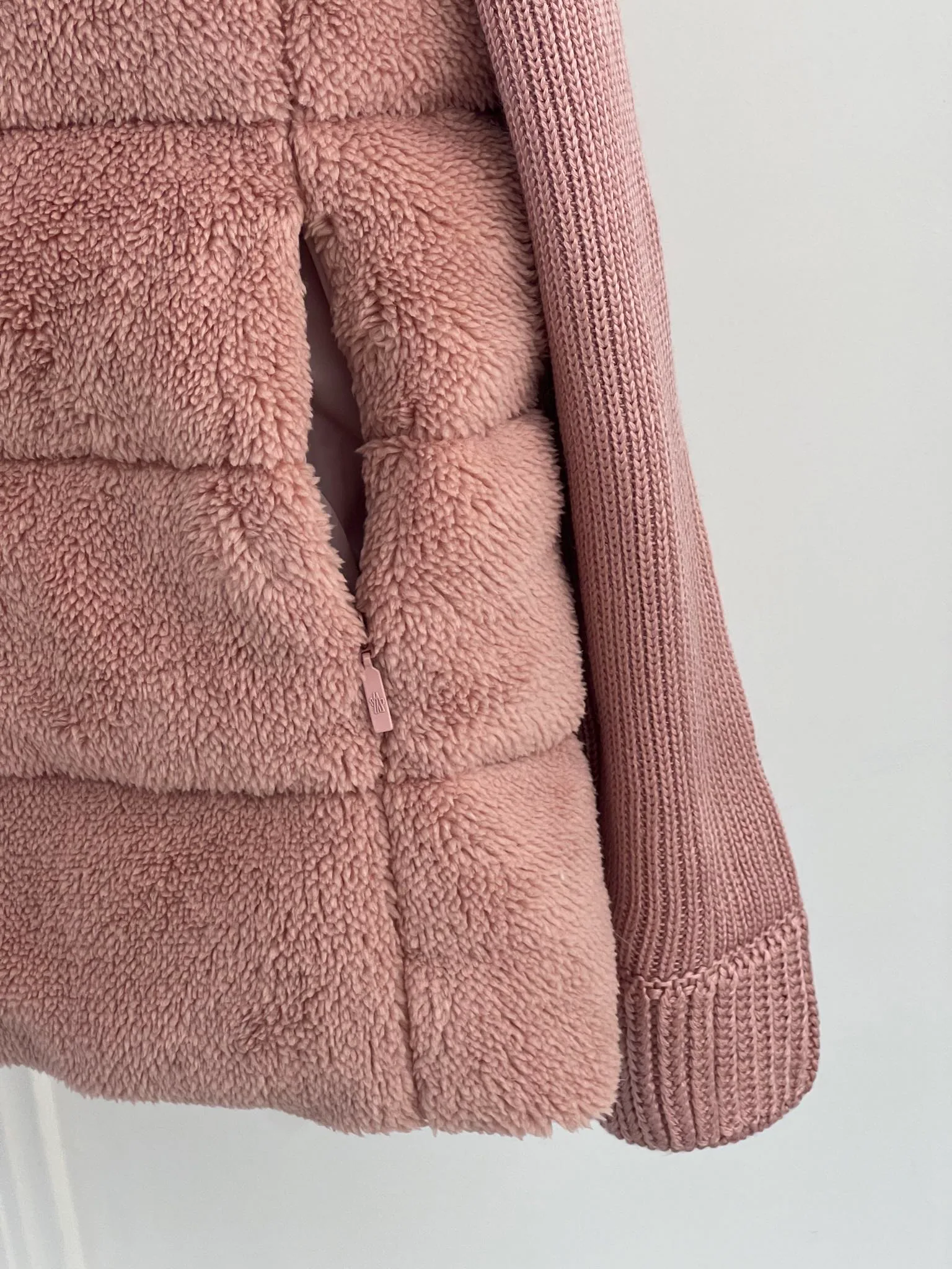 Куртки И Пуховики Женские Moncler 18416245