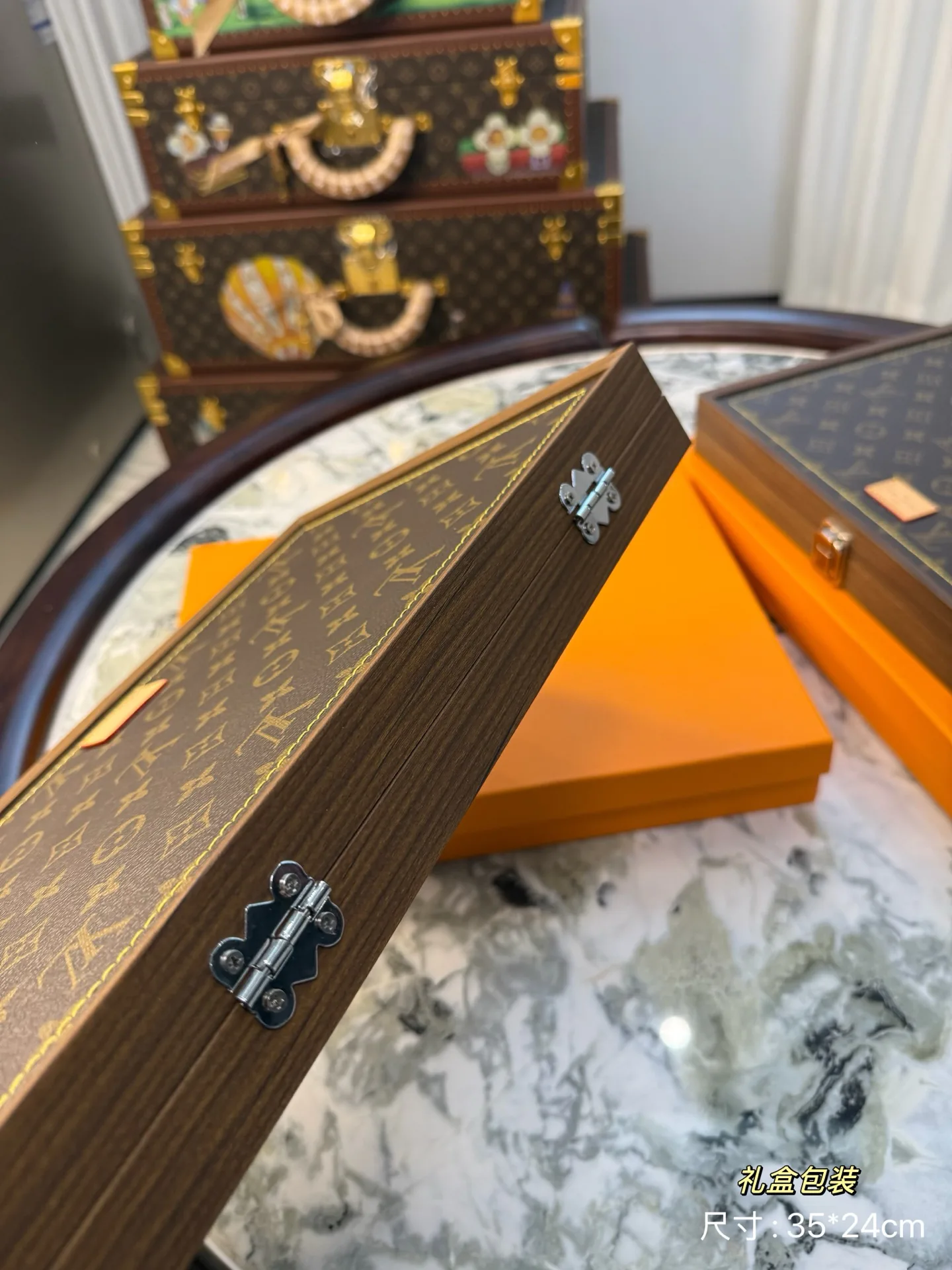 Текстиль Louis Vuitton 10695747