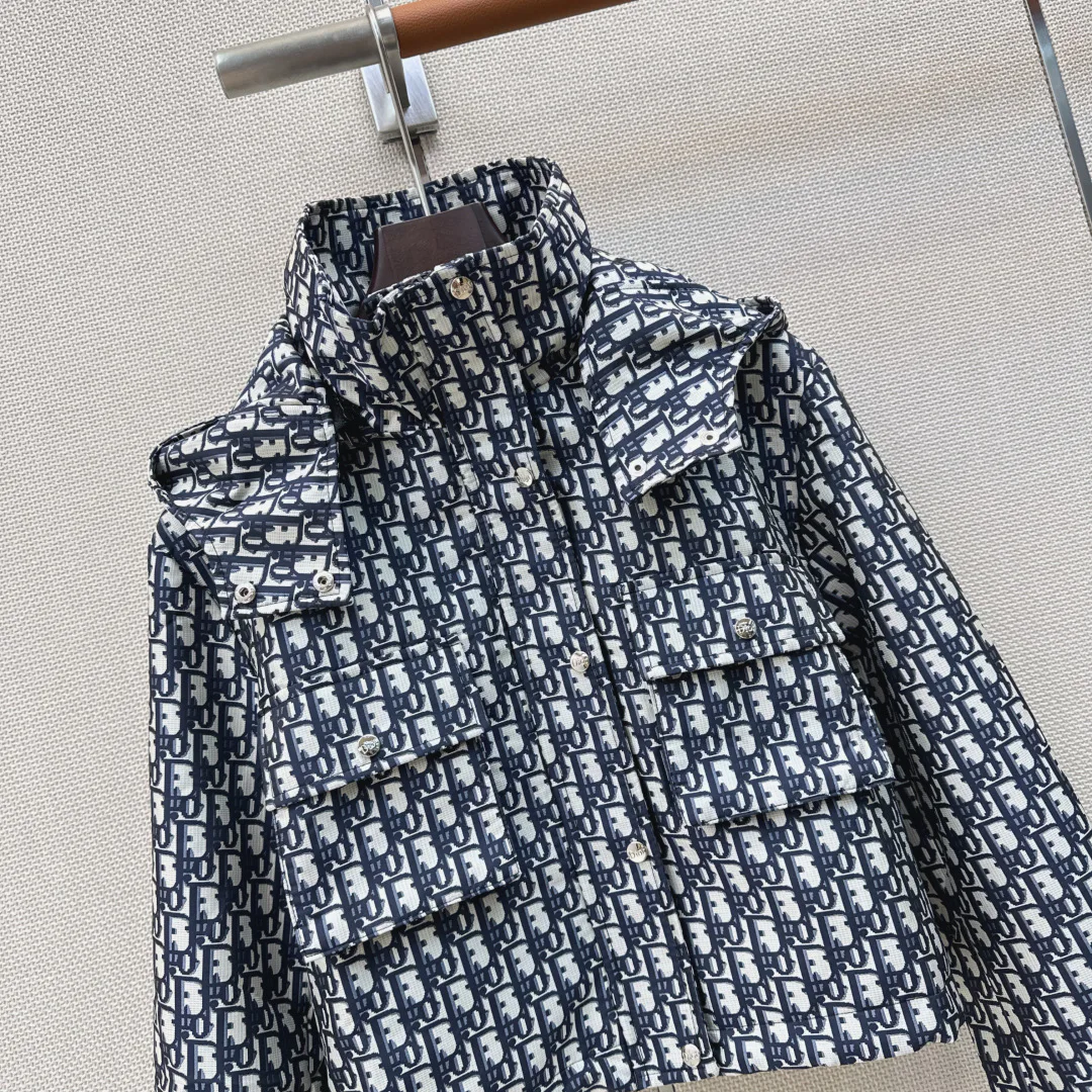 Куртки И Пуховики Женские Christian Dior 18225775