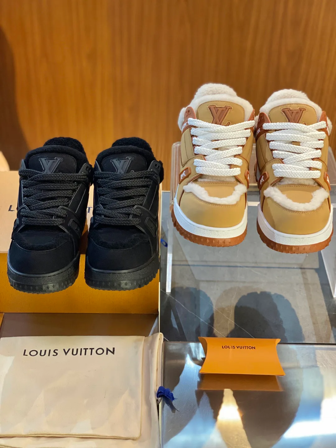 Кроссовки Женские Louis Vuitton 357276