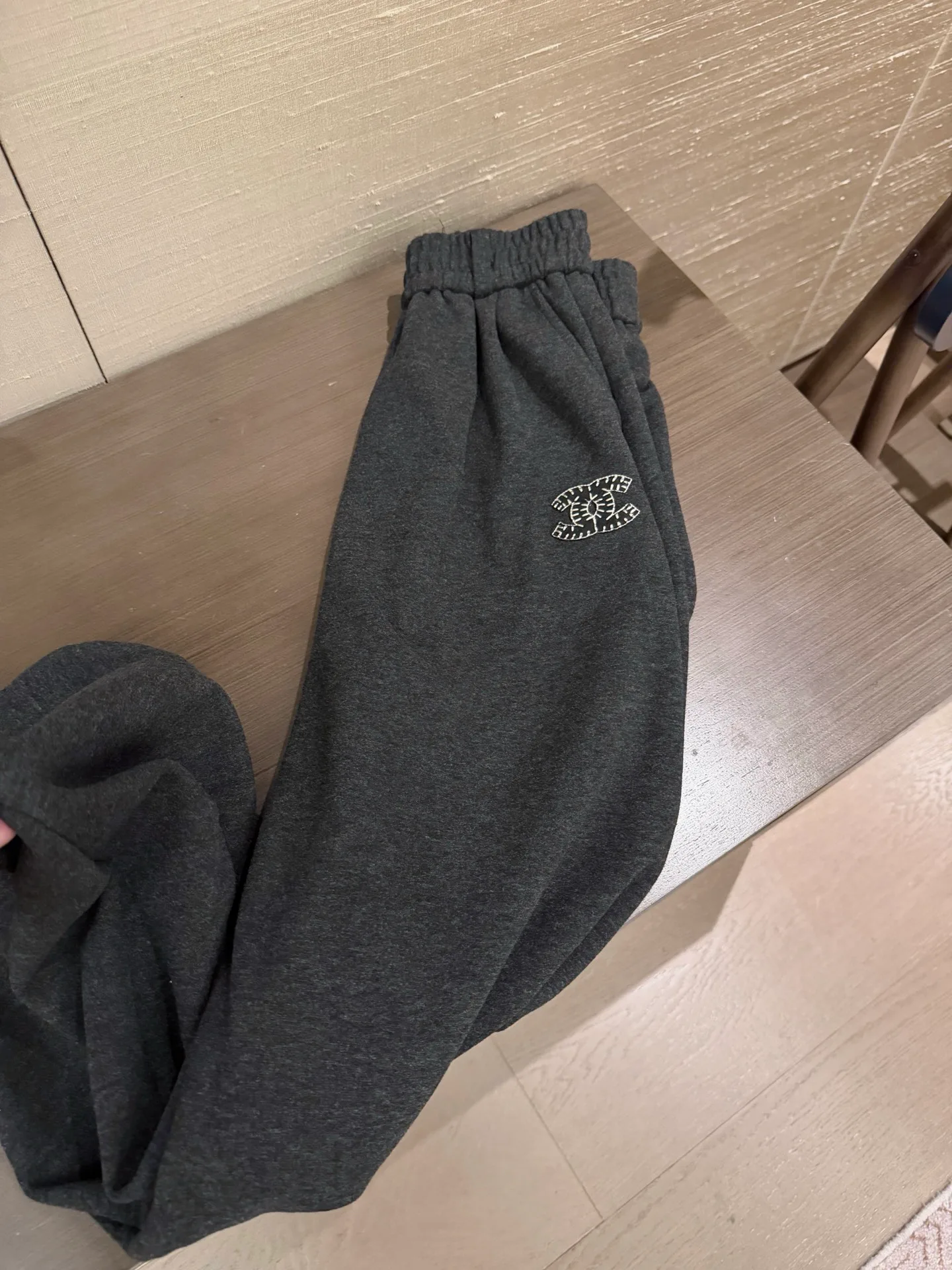 Брюки Женские Chanel 19056029