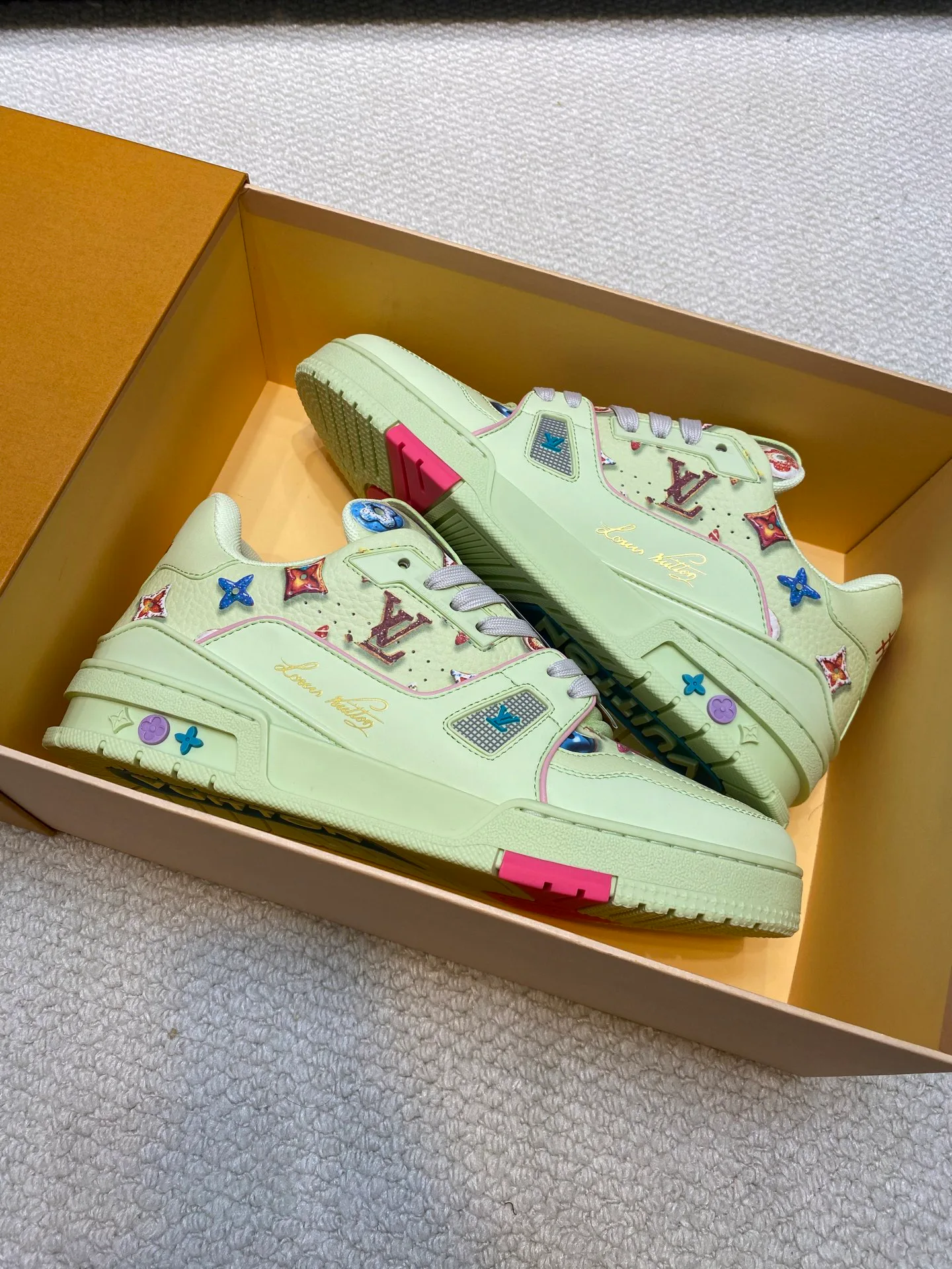 Кроссовки Женские Louis Vuitton 1132320