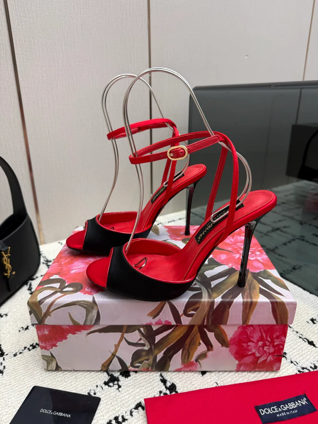 Босоножки Женские Dolce & Gabbana 18335958