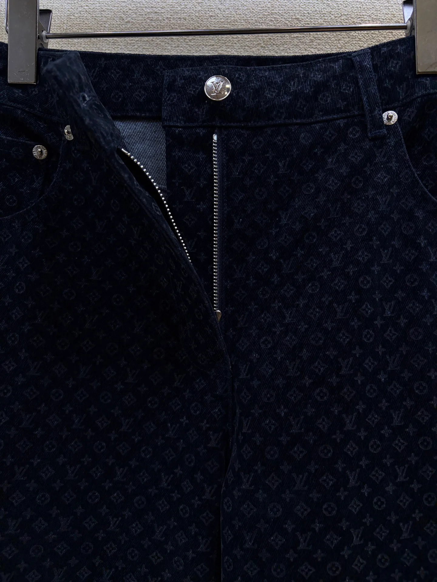 Брюки Женские Louis Vuitton 18722125