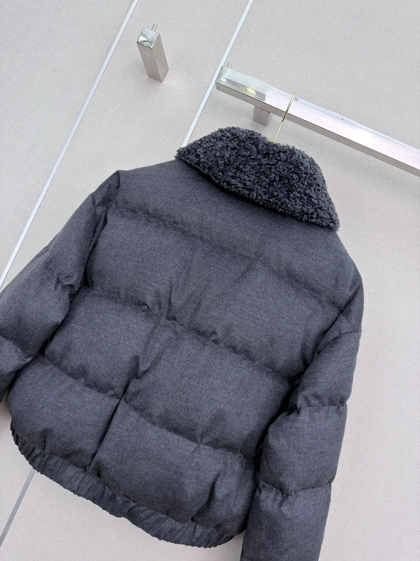 Куртки И Пуховики Женские Brunello Cucinelli 18185771