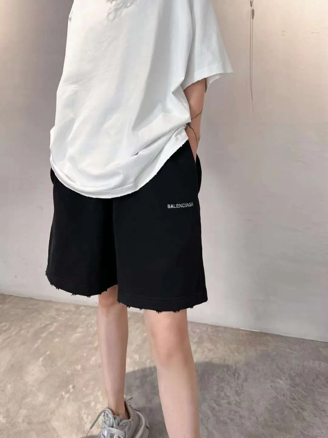 Футболки Женские Balenciaga 33936