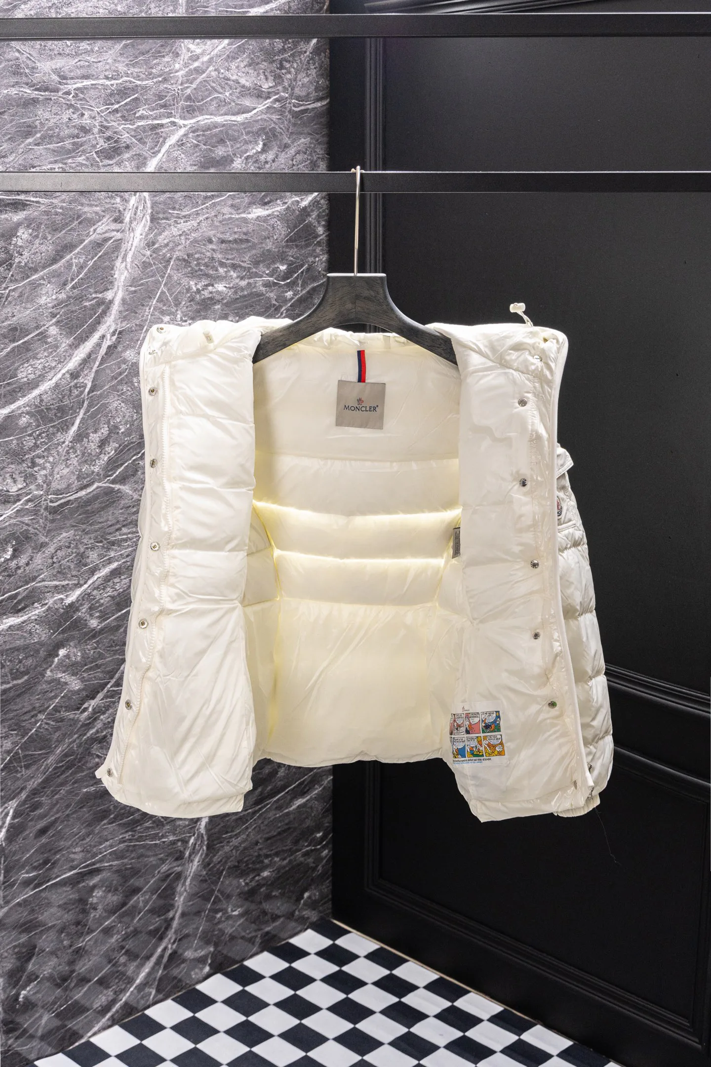 Куртки И Пуховики Женские Moncler 18722800