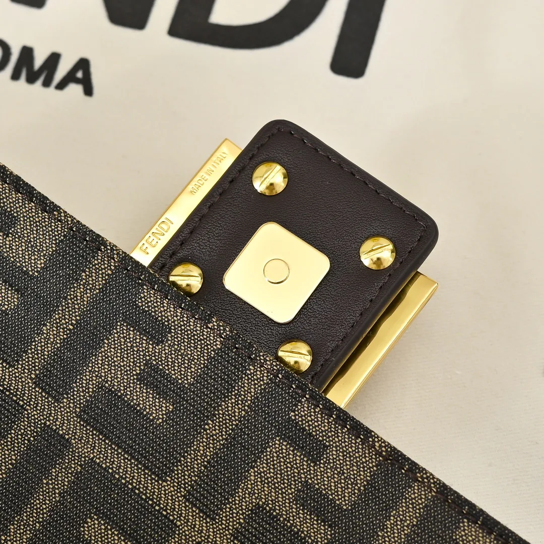 Сумки На Ремне Женские Fendi 513083