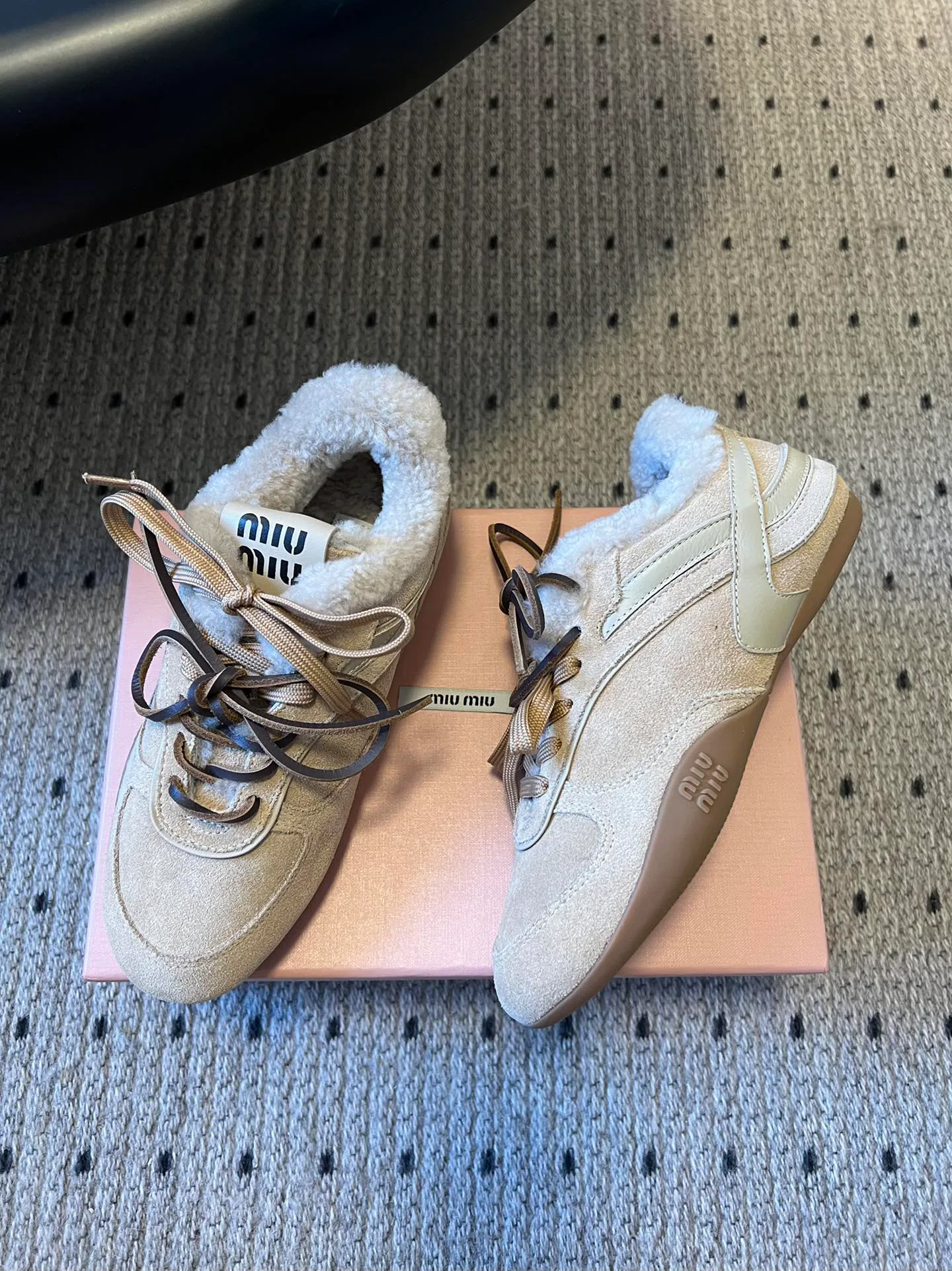 Кроссовки Женские Miu Miu 18462168