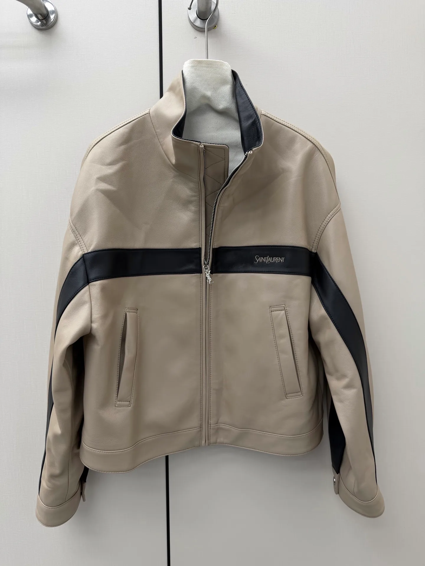 Кожаные Куртки И Дублёнки Женские Saint Laurent 18016050