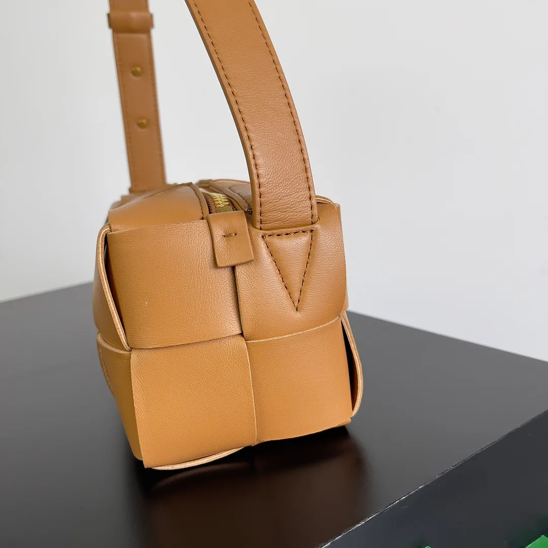 Сумки На Ремне Женские Bottega Veneta 368712