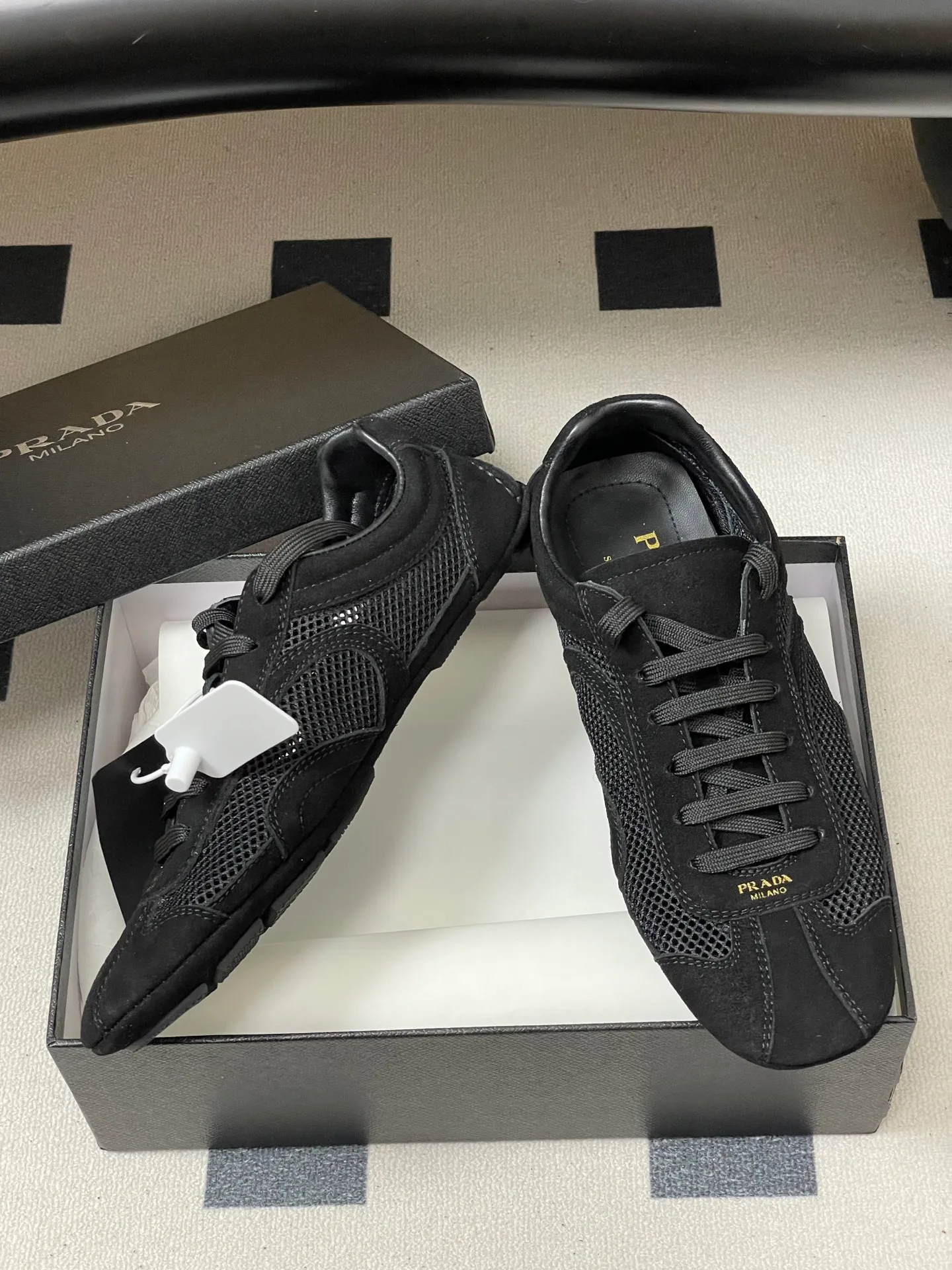Кроссовки Женские Prada 18492561
