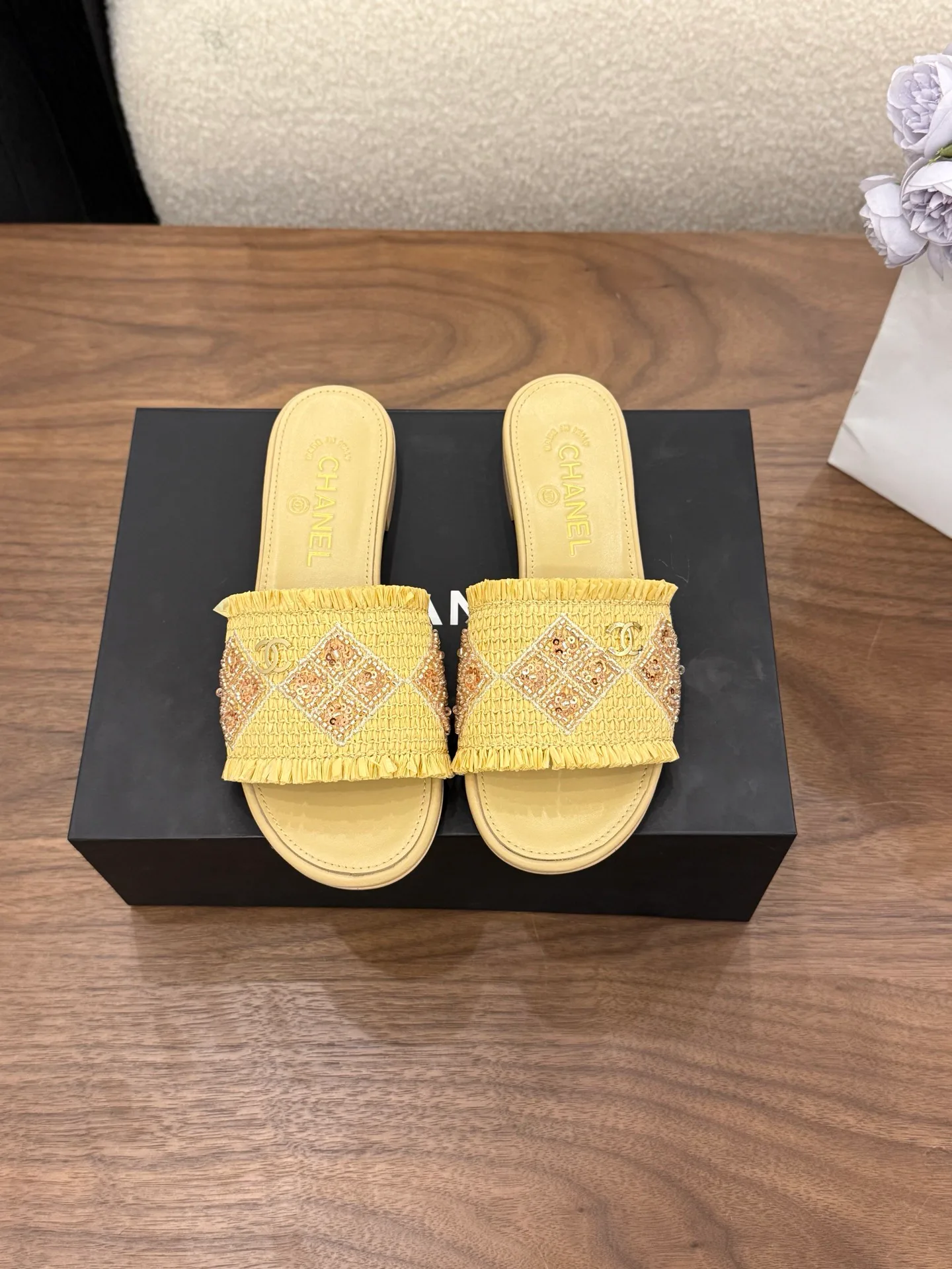 Сандалии Женские Chanel 11559228