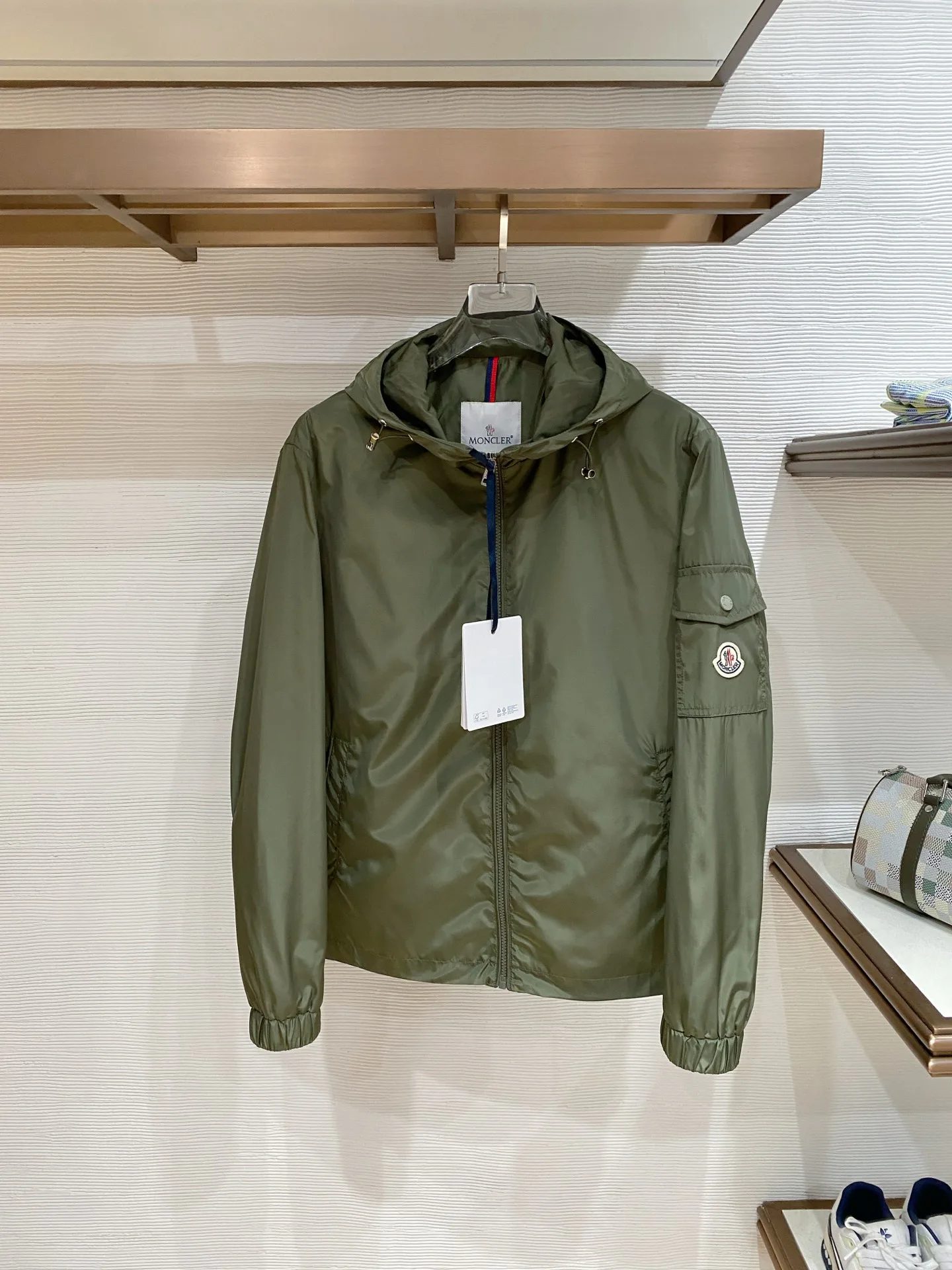 Куртки И Пуховики Мужские Louis Vuitton 10815808