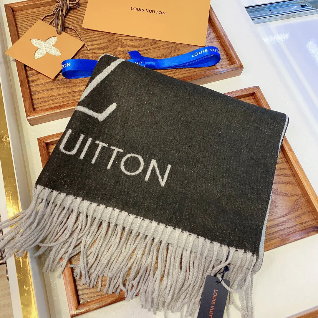 Шарфы Louis Vuitton 18105680