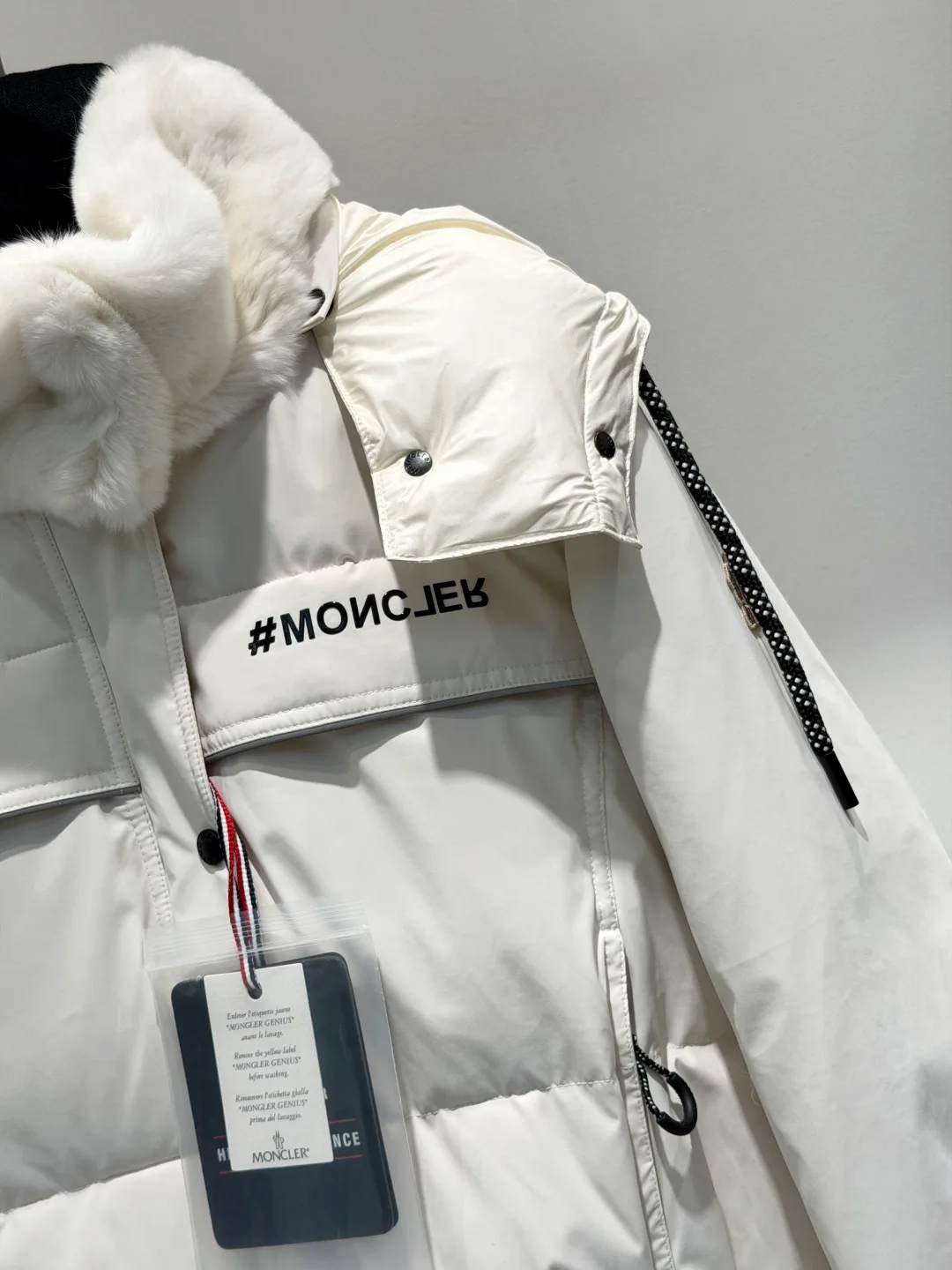 Куртки И Пуховики Женские Moncler 20099729