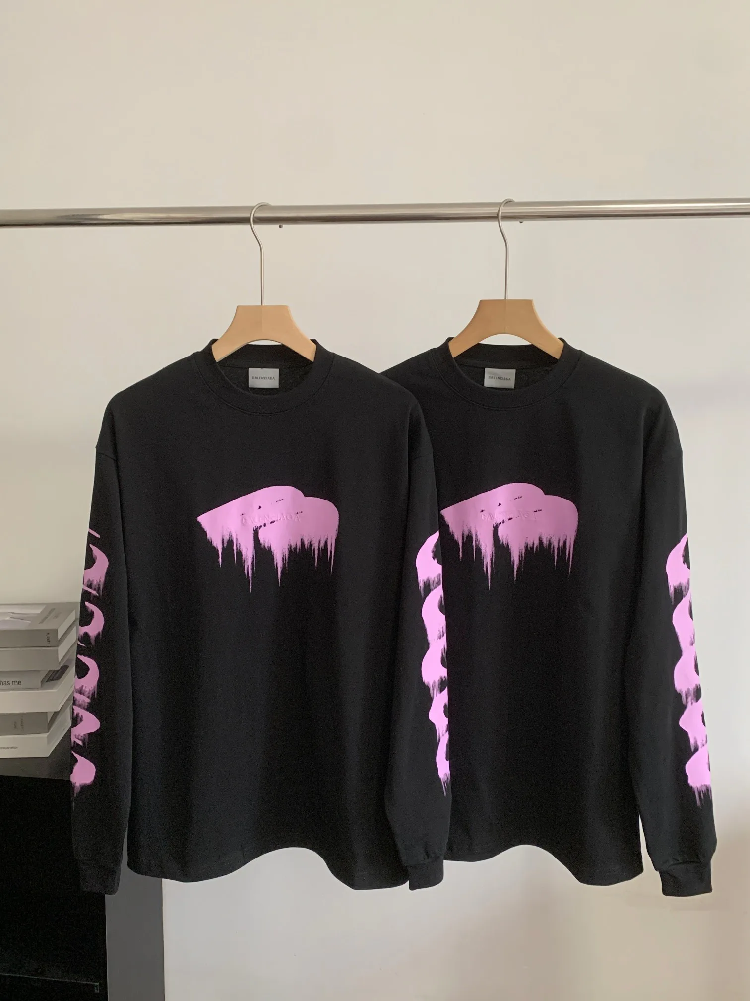 Футболки Женские Balenciaga 18562671