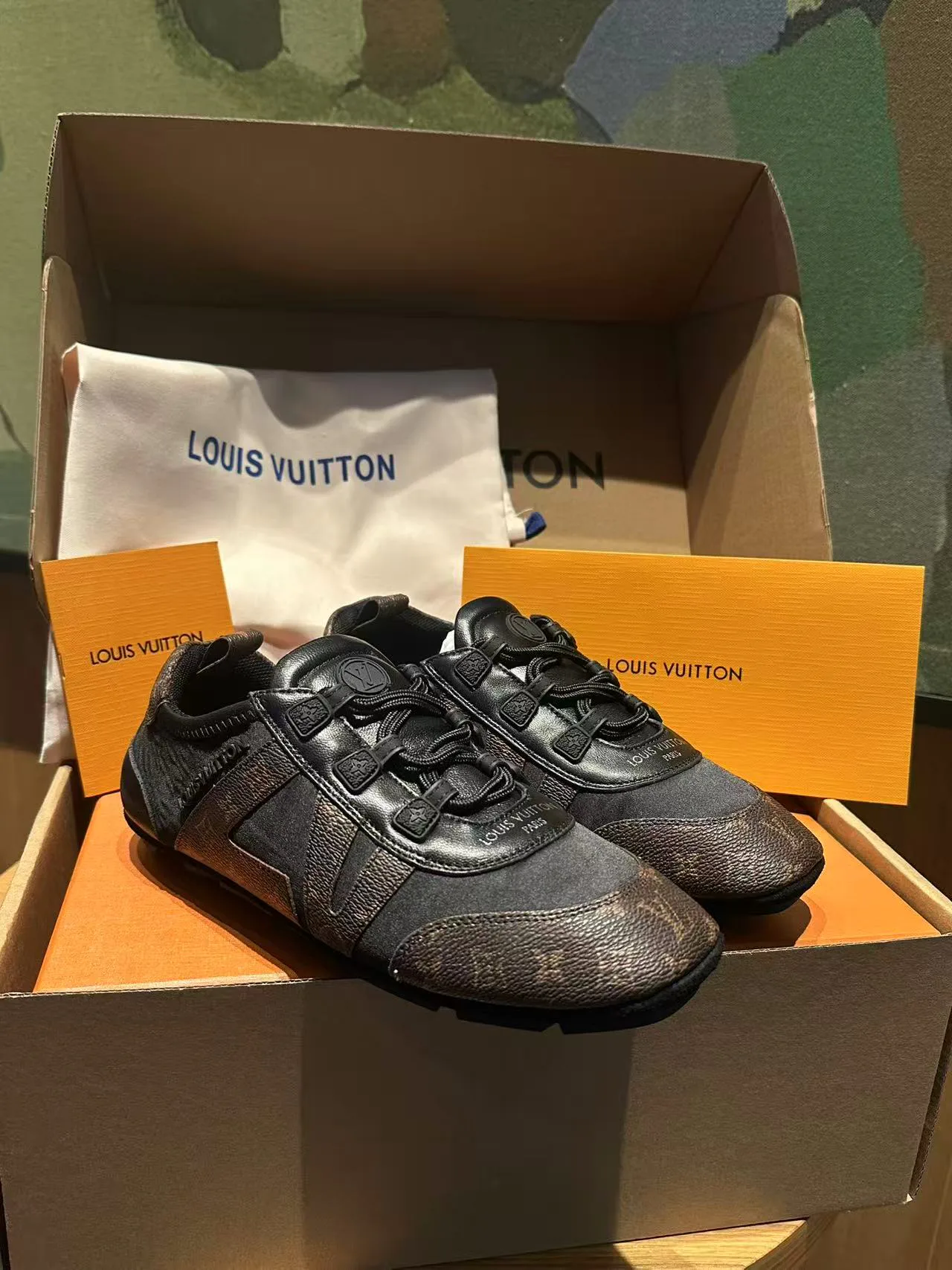 Кроссовки Женские Louis Vuitton 11250640