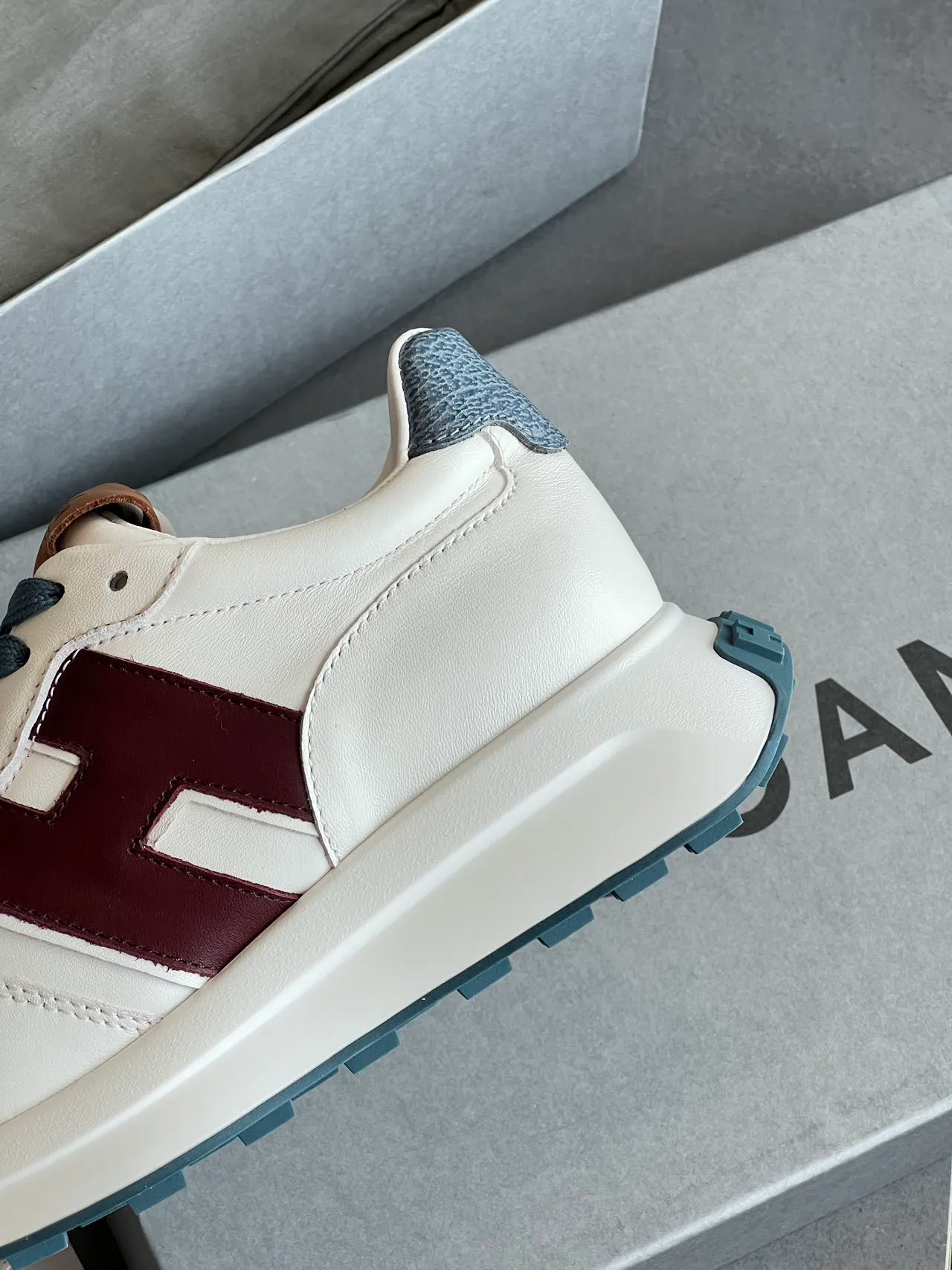 Кроссовки Женские Hogan 5065778