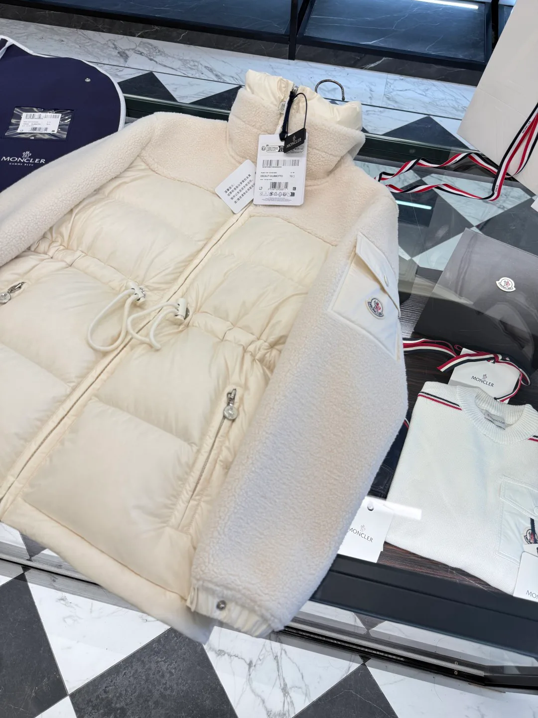 Куртки И Пуховики Женские Moncler 19554353