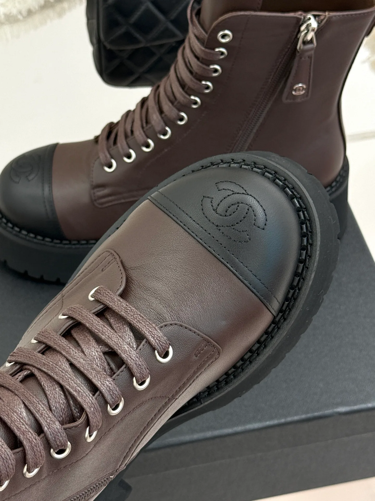 Ботинки Женские Chanel 19570325