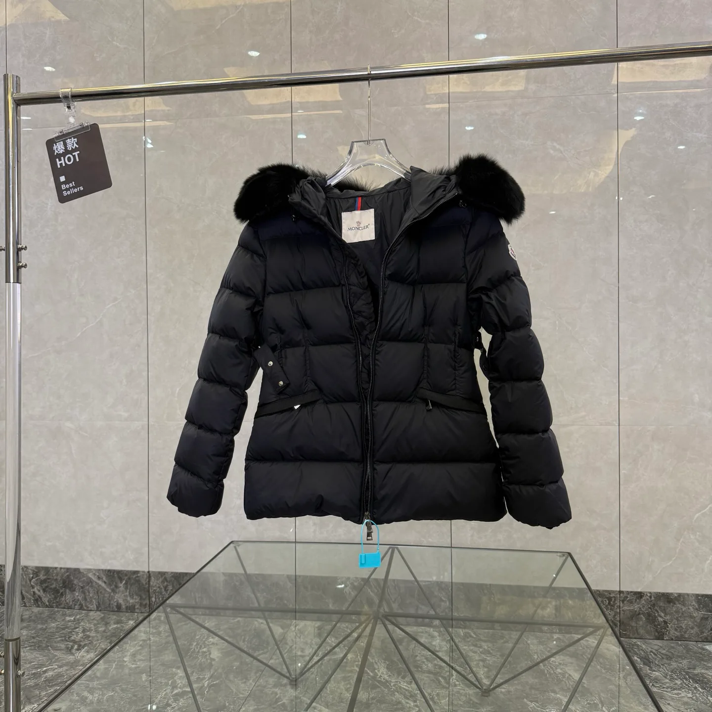 Куртки И Пуховики Женские Moncler 17949910