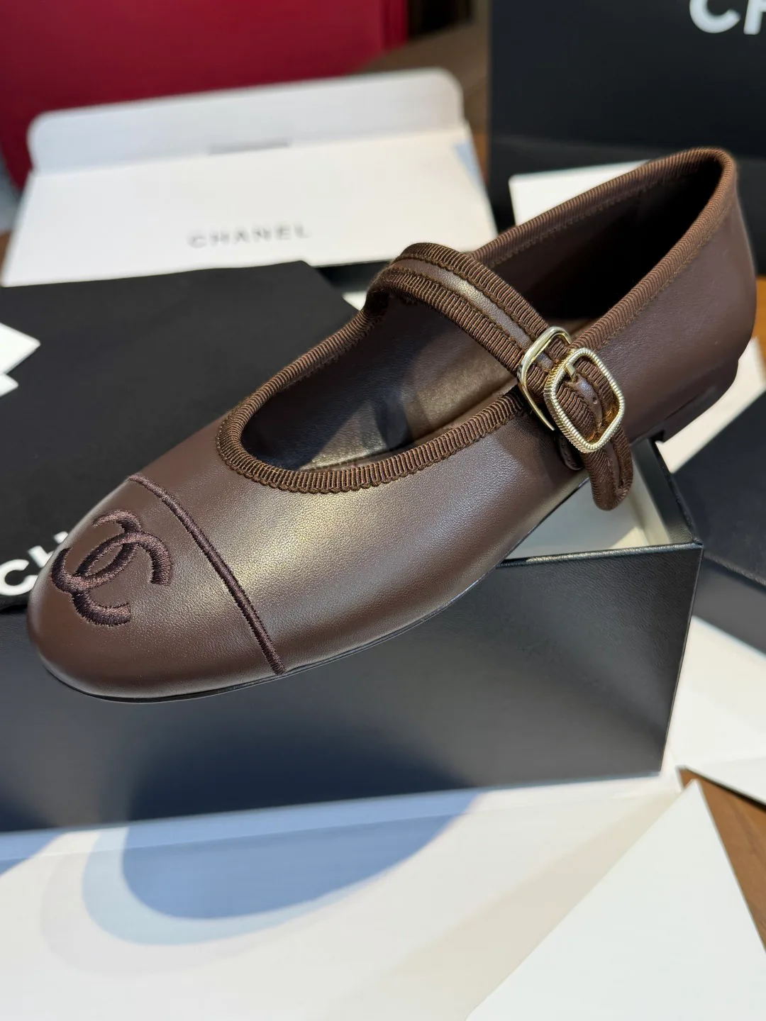Туфли Женские Chanel 18566175