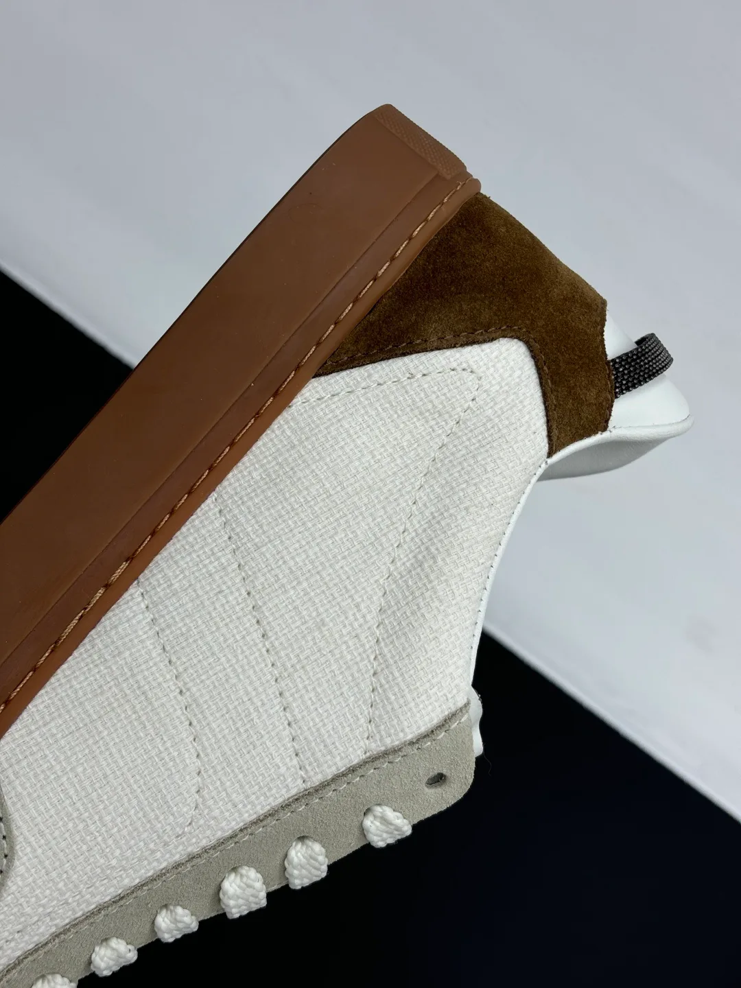 Кроссовки Женские Brunello Cucinelli 18707419