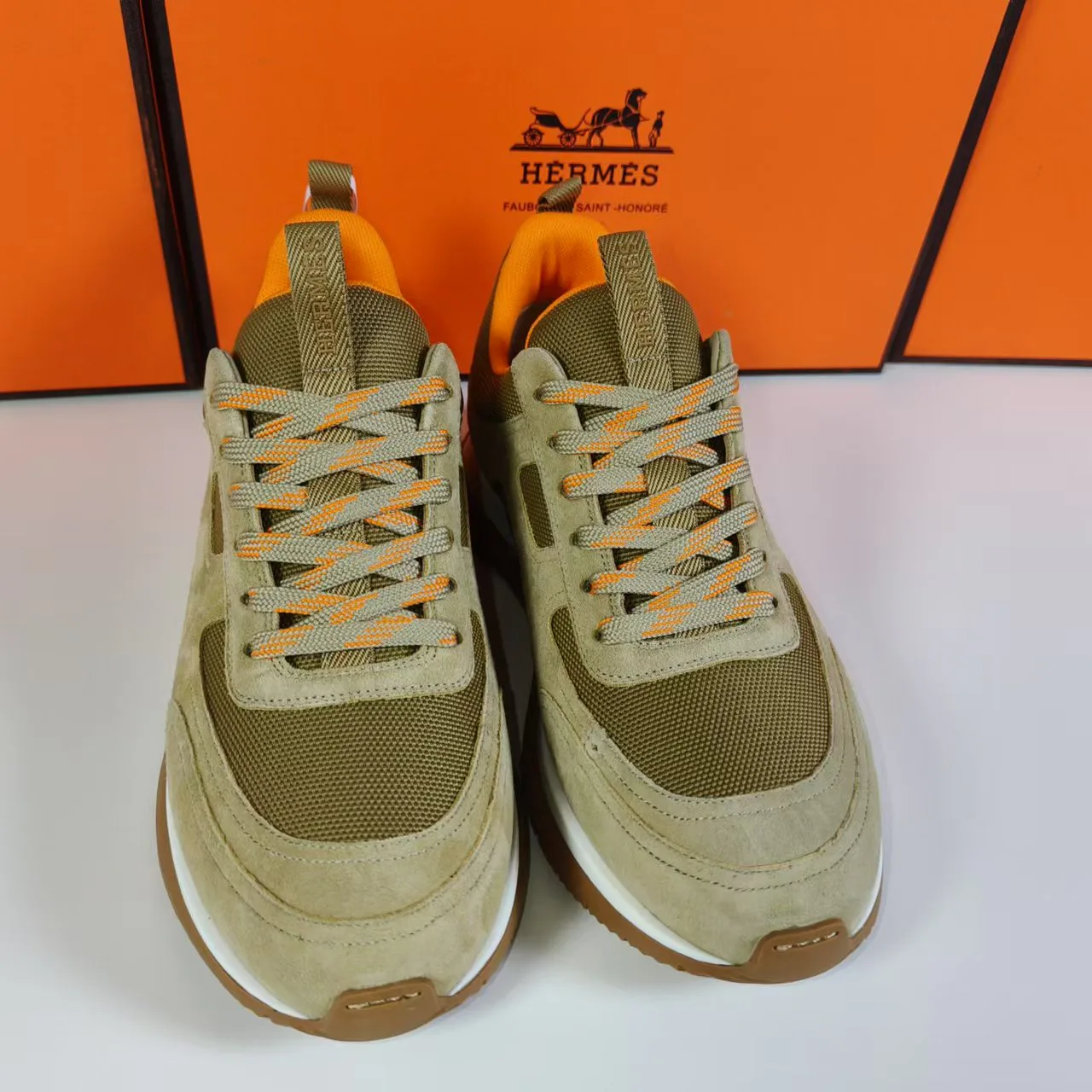 Кроссовки Женские Hermes 267878