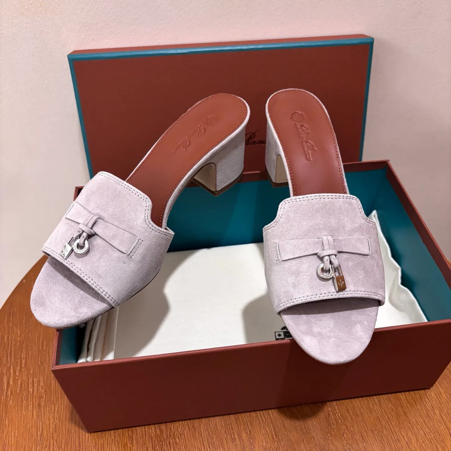 Босоножки Женские Loro Piana 3499315