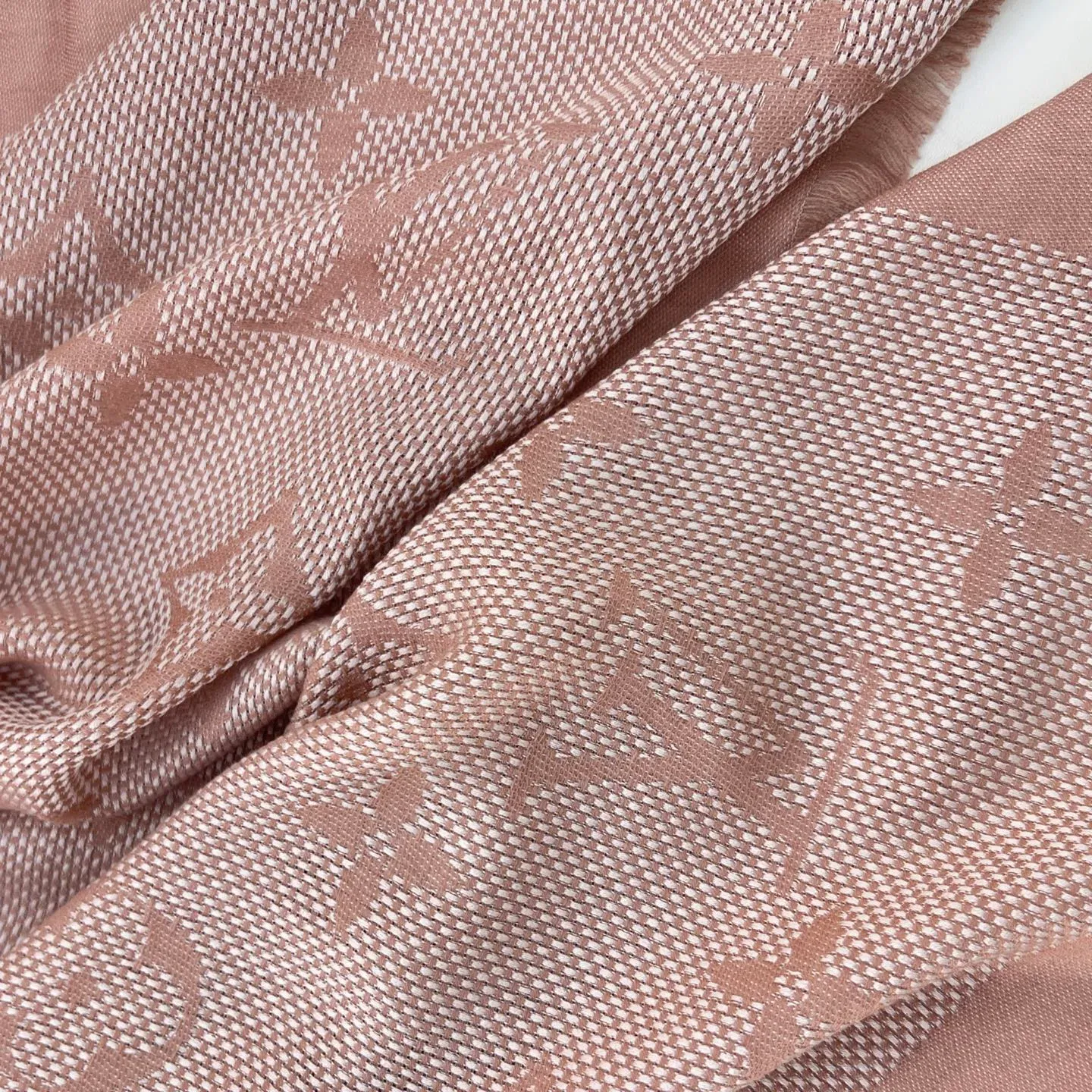 Шарфы Louis Vuitton 590053