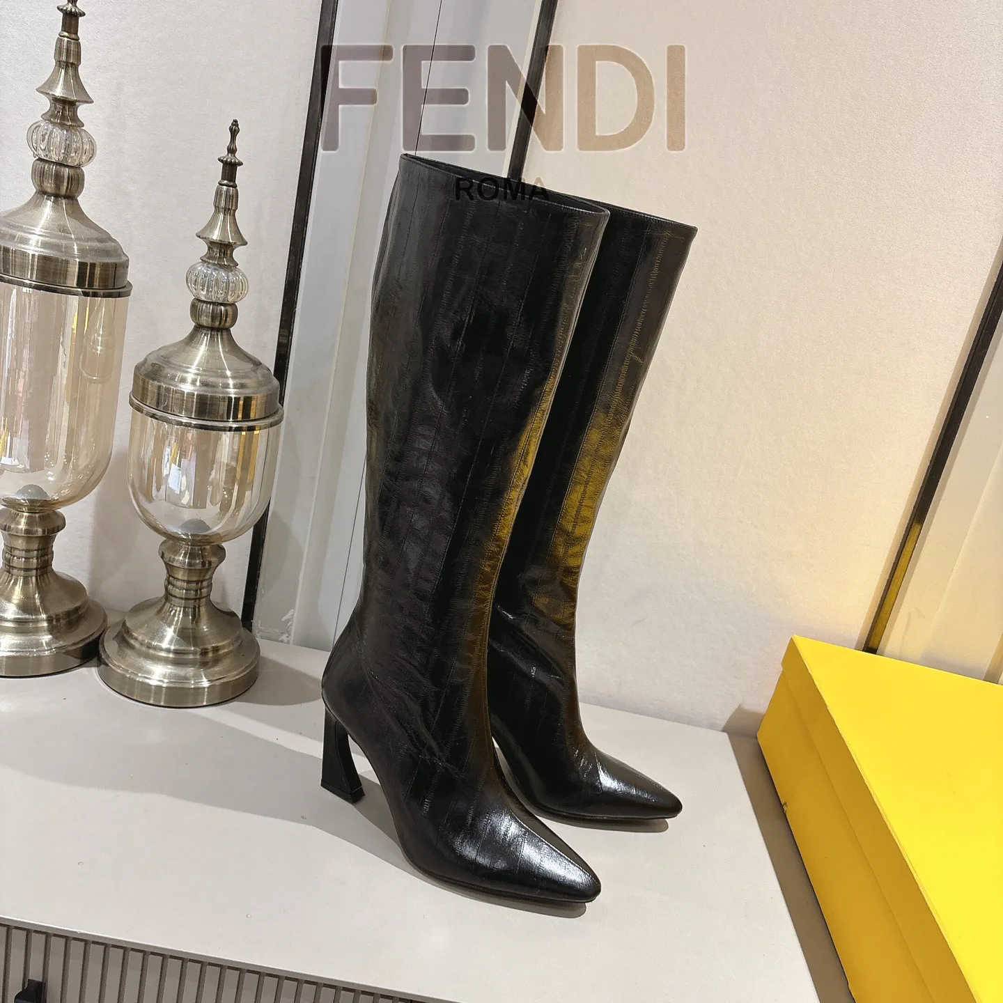 Сапоги Женские Fendi 18247876
