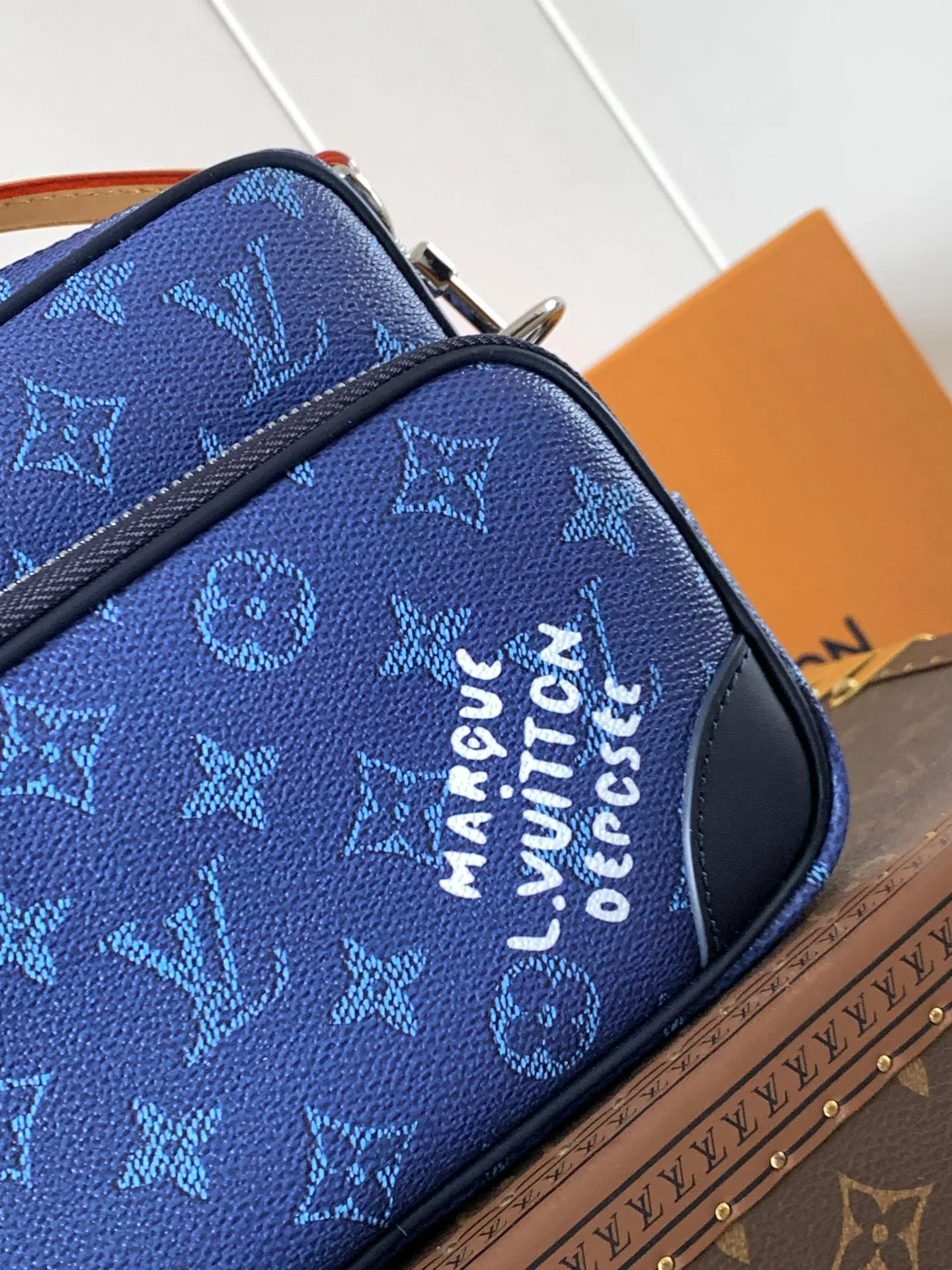 Сумки На Ремне Женские Louis Vuitton 11704171
