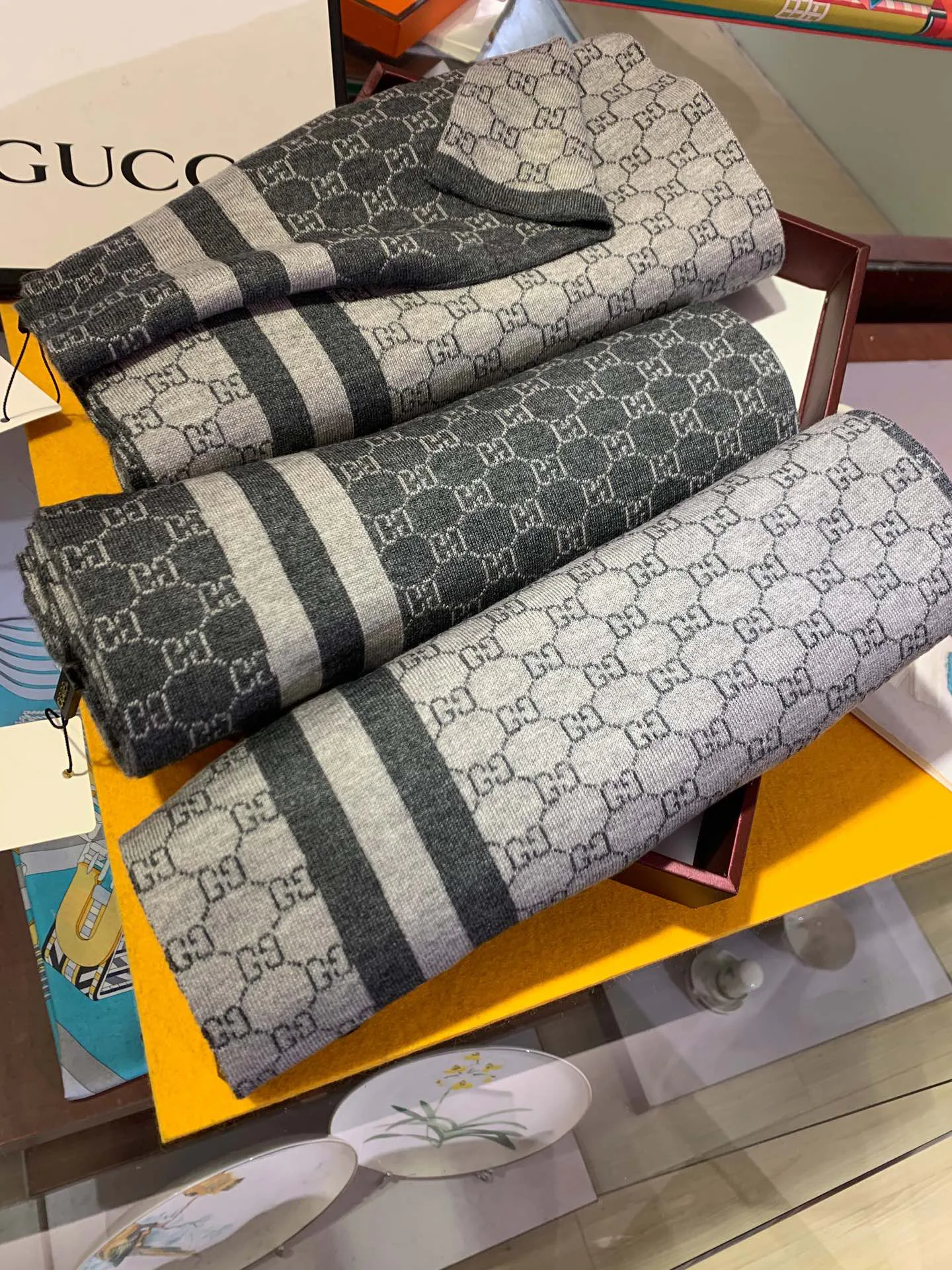 Шарфы Gucci 4454