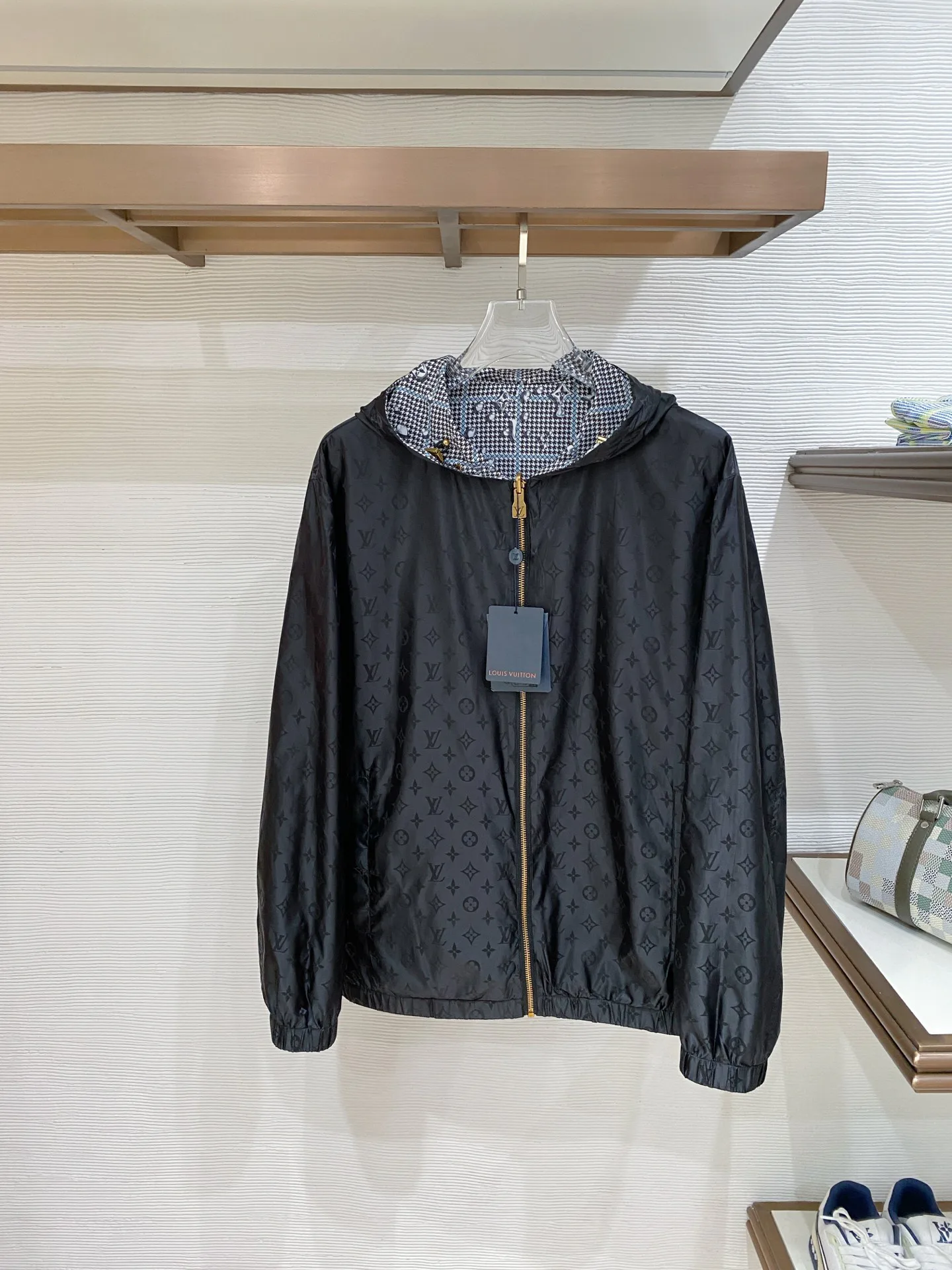 Куртки И Пуховики Мужские Louis Vuitton 11392168