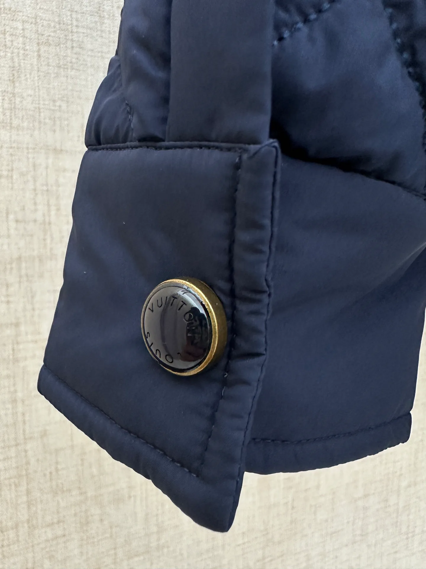 Куртки И Пуховики Женские Louis Vuitton 212586