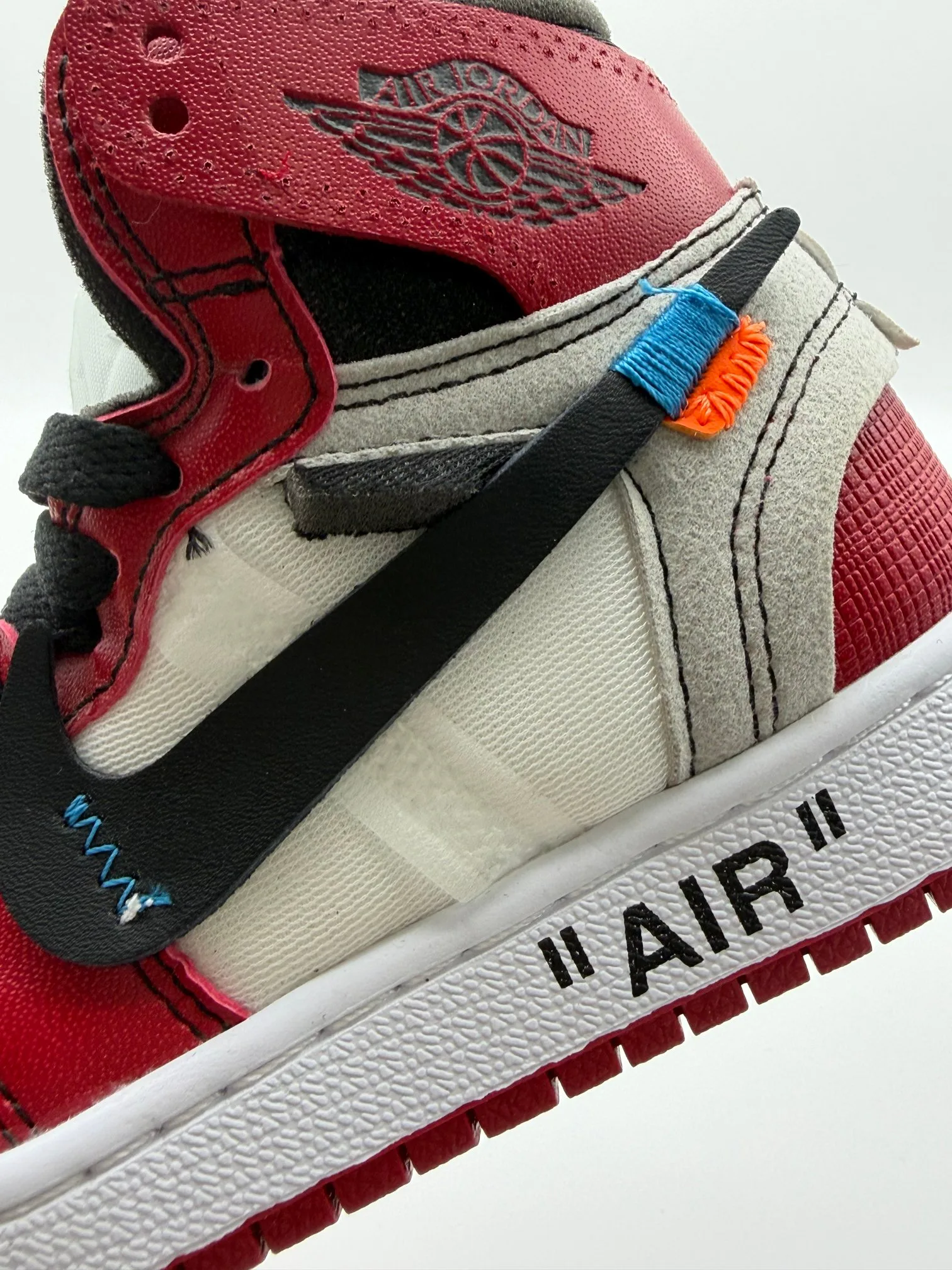 Кроссовки Женские Off-White 18647204