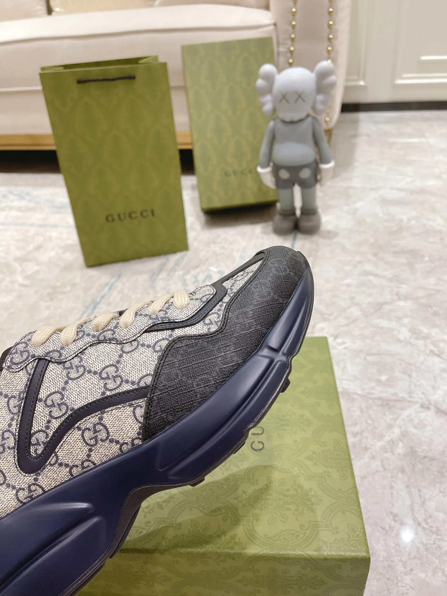 Кроссовки Женские Gucci 375813