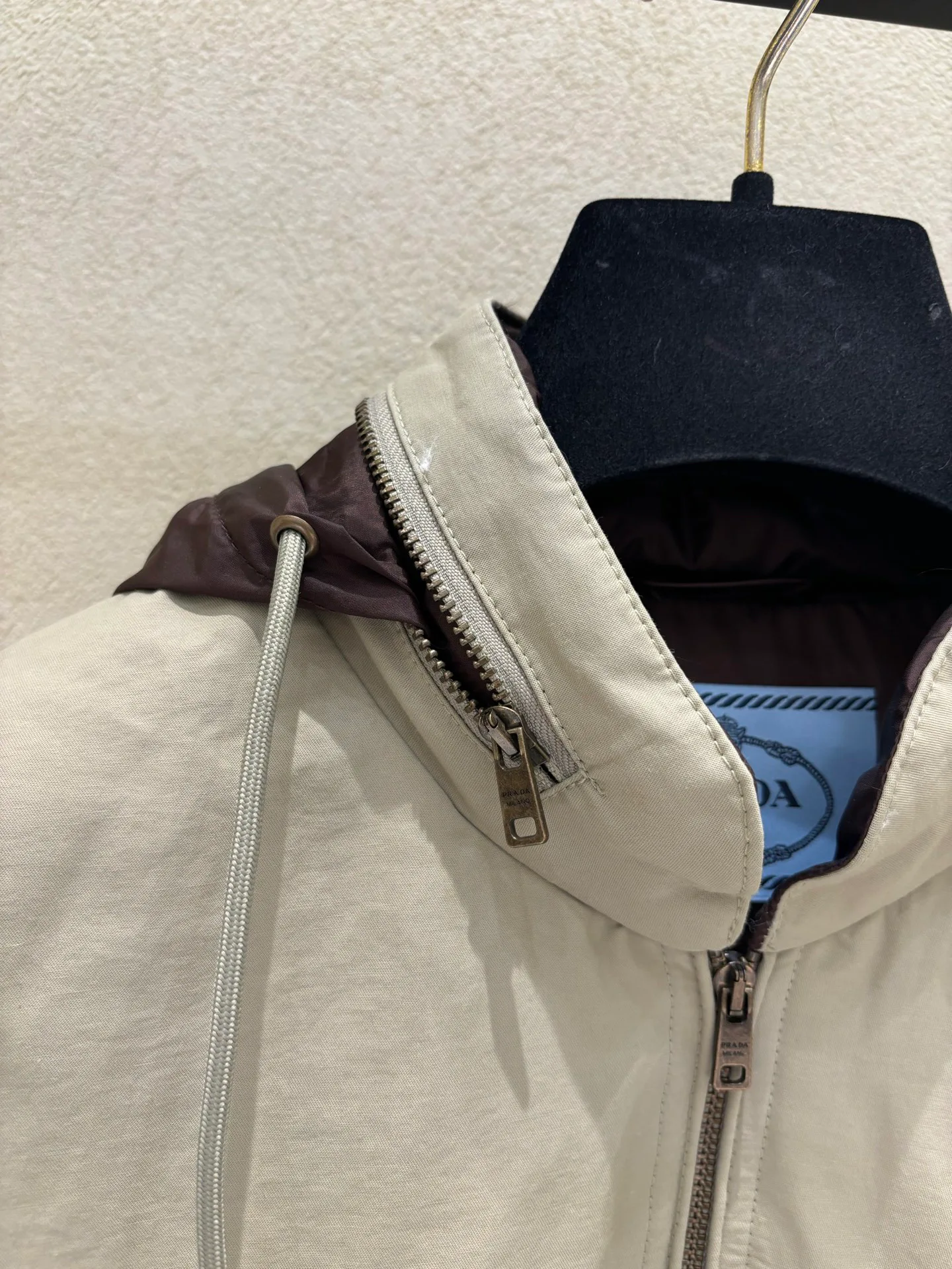 Куртки И Пуховики Женские Prada 18374109