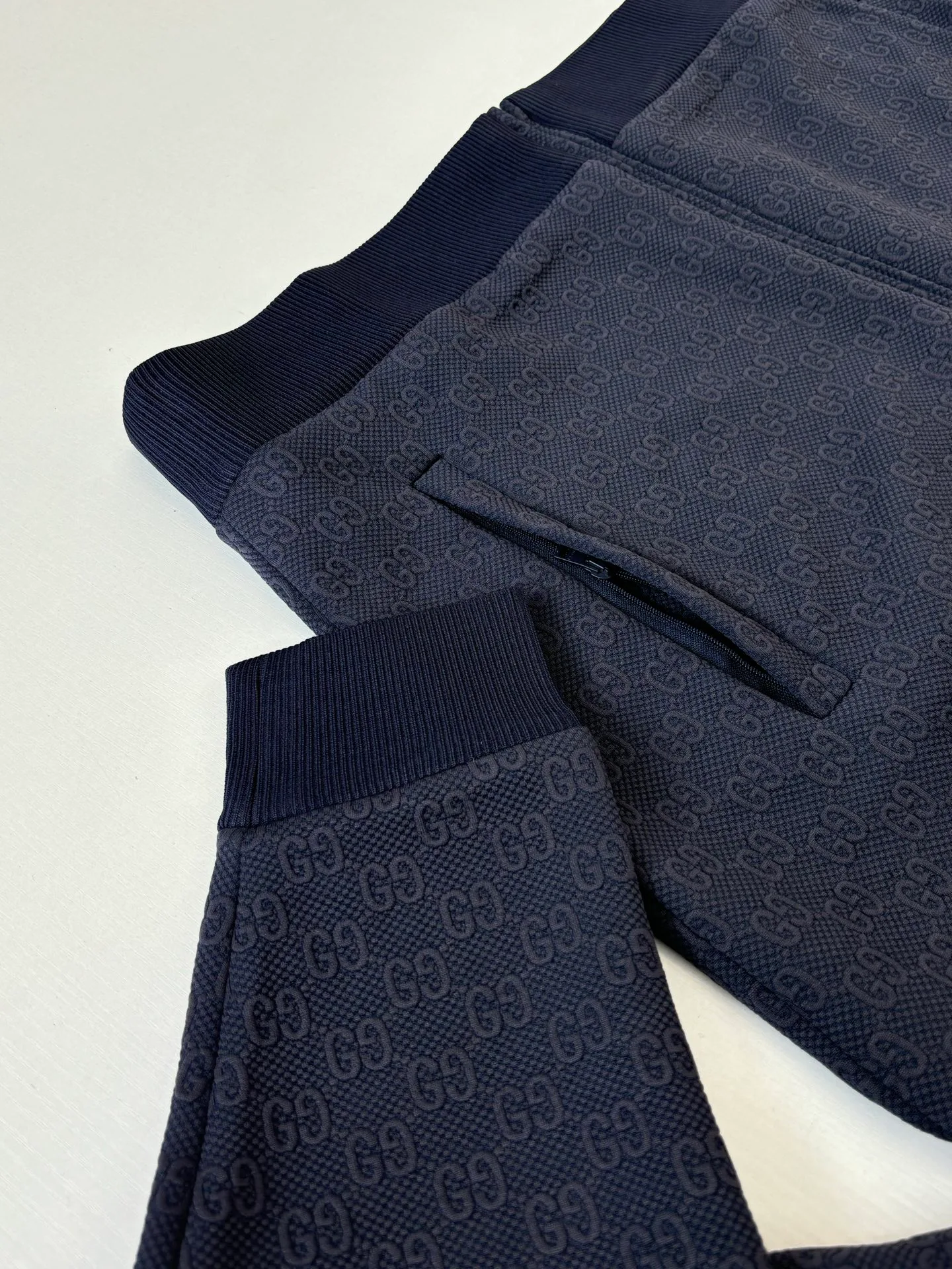 Куртки И Пуховики Женские Gucci 889914