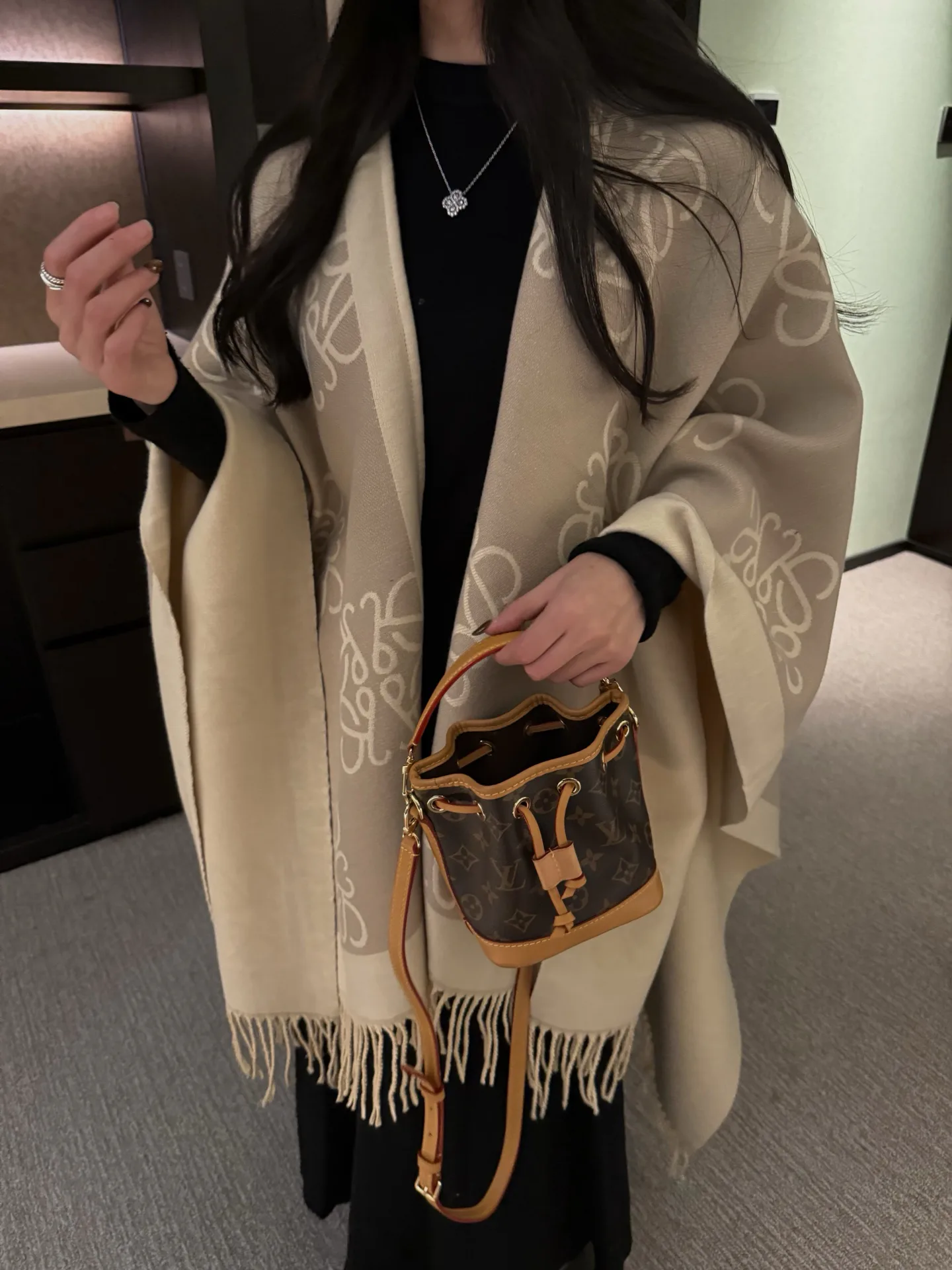 Шарфы Louis Vuitton 836033