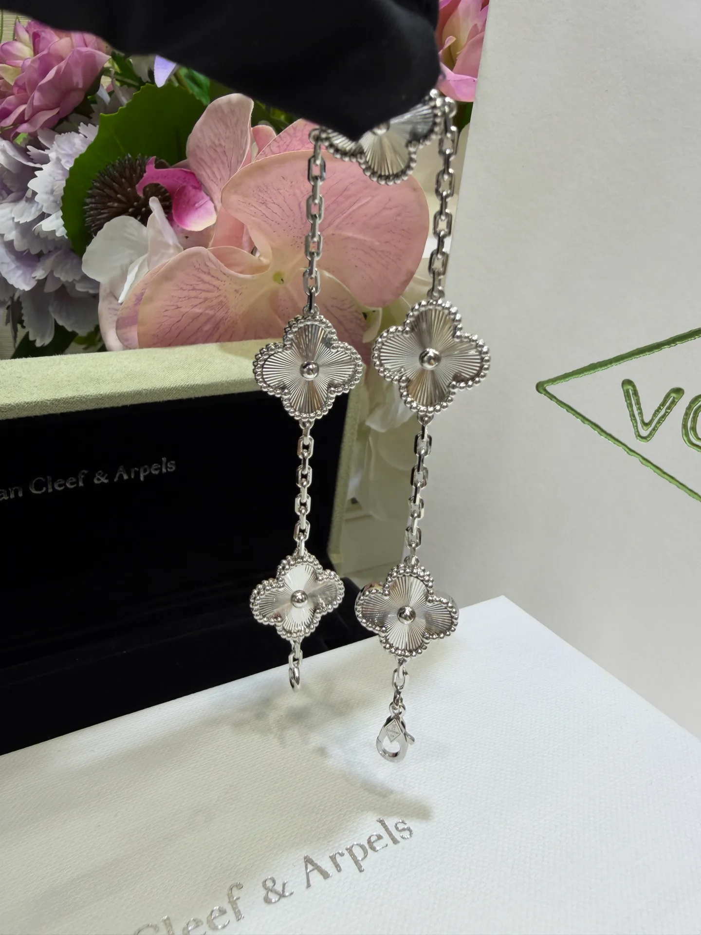 Бижутерия Van Cleef & Arpels 4971375