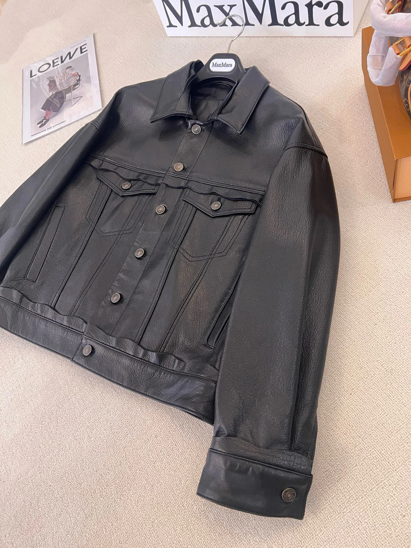 Кожаные Куртки И Дублёнки Женские Saint Laurent 11686146