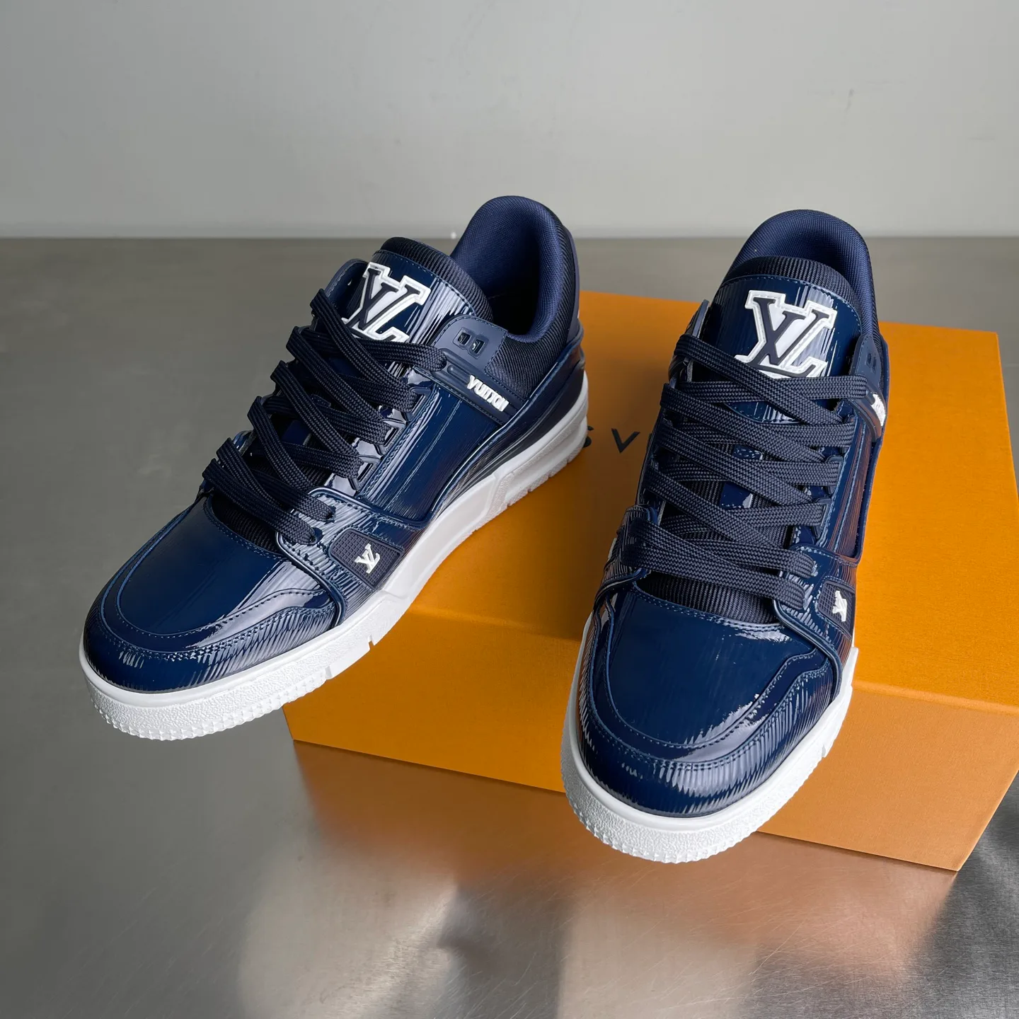 Кроссовки Женские Louis Vuitton 600504