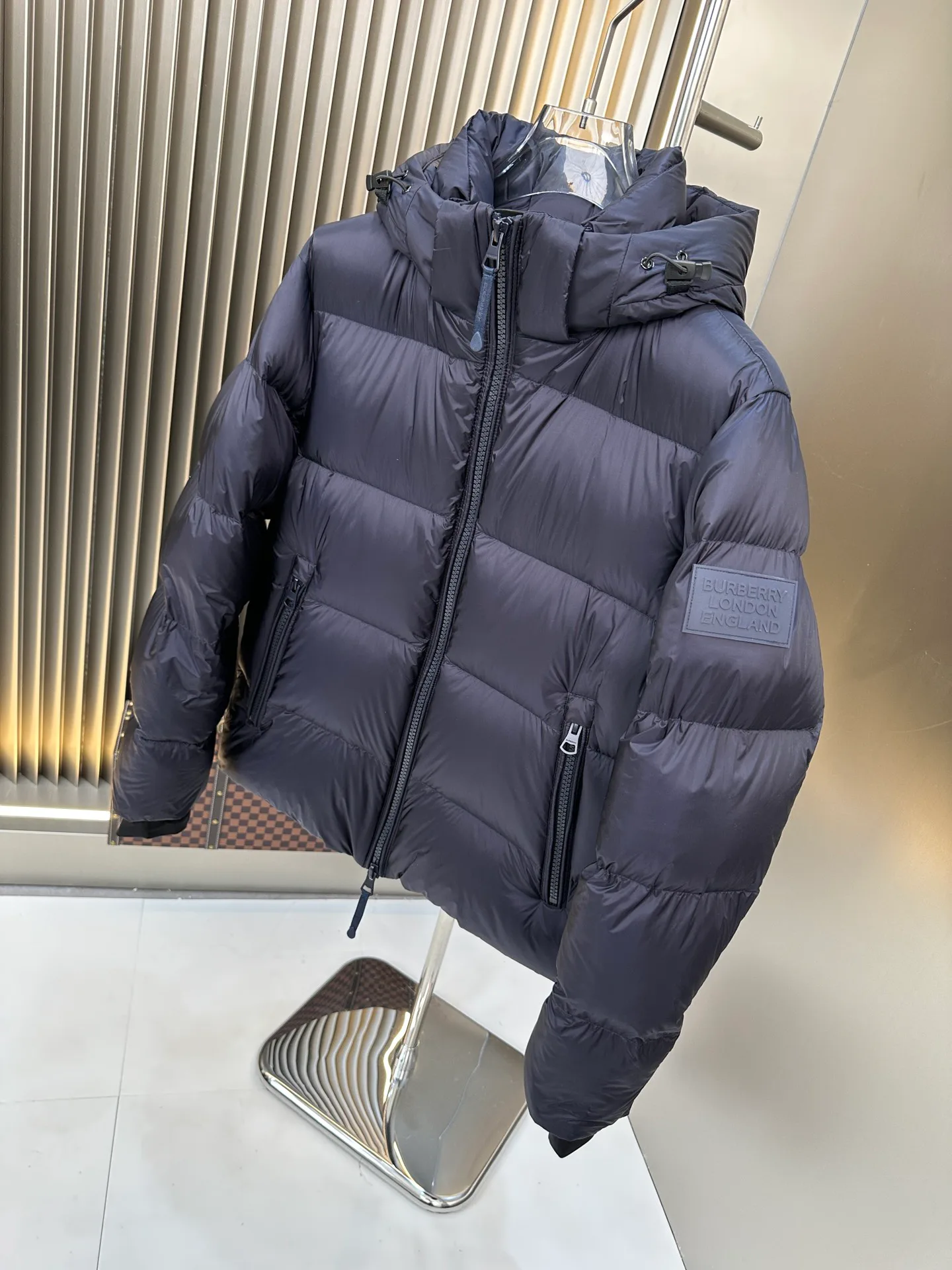 Куртки И Пуховики Женские Burberry 18994000