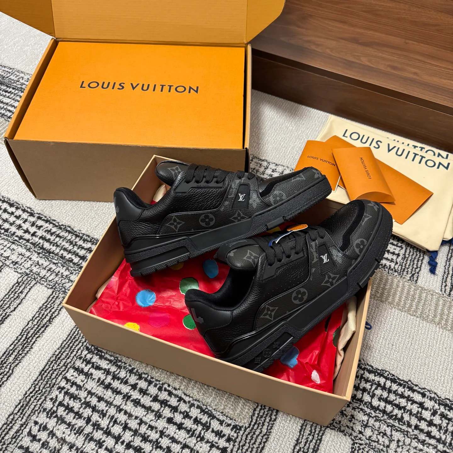 Кроссовки Женские Louis Vuitton 1546840