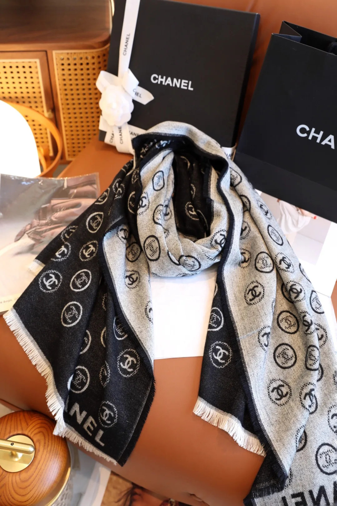 Шарфы Chanel 17869086