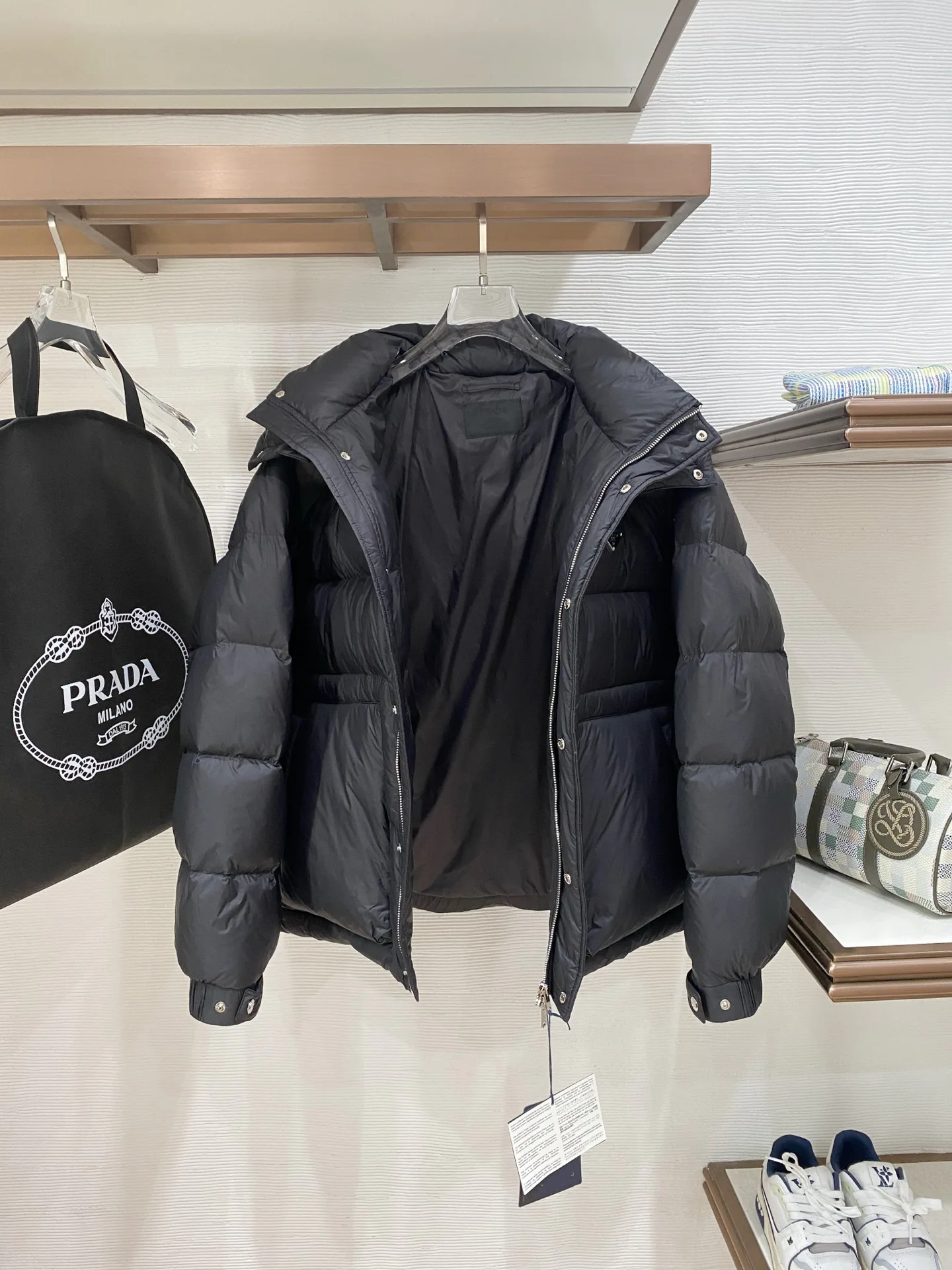 Куртки И Пуховики Мужские Prada 17930654