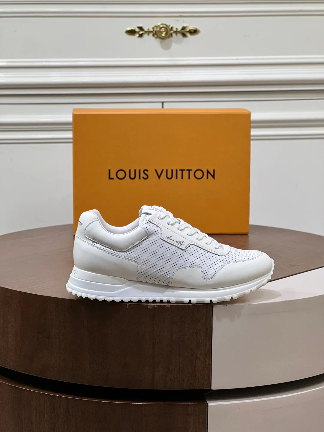 Кроссовки Мужские Louis Vuitton 18039350